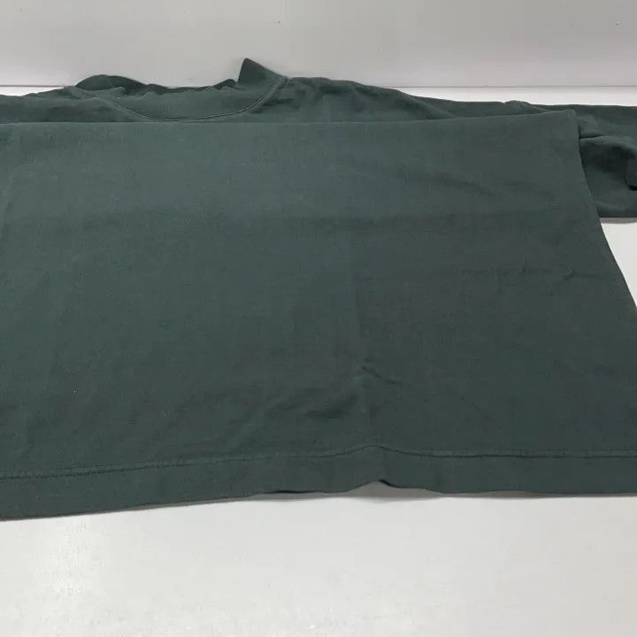 Balenciaga Balenciaga YEEZY x Gap x Balenciaga 3/4 Sleeve Tee -2507 Size US L / EU 52-54 / 3 - 4 Thumbnail