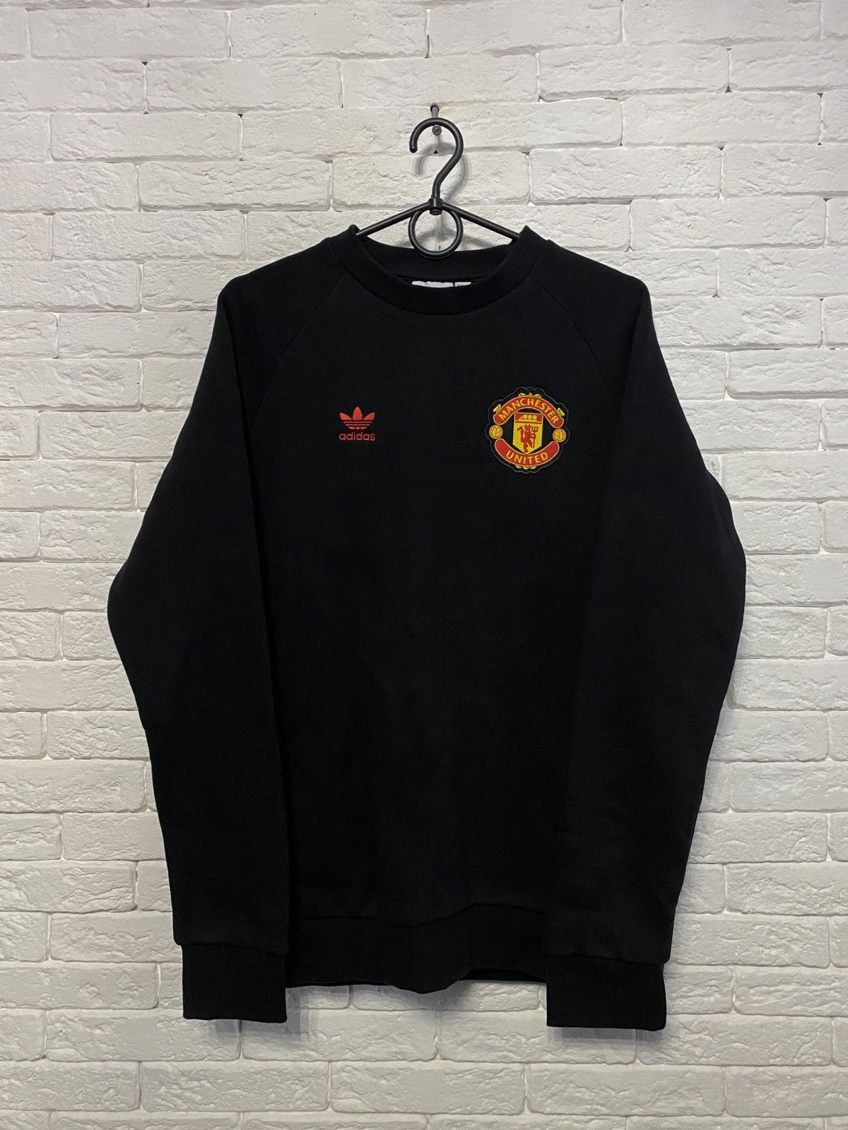 Adidas Adidas x Manchester United Sweatshirt Jersey Size US S / EU 44-46 / 1 - 1 Thumbnail