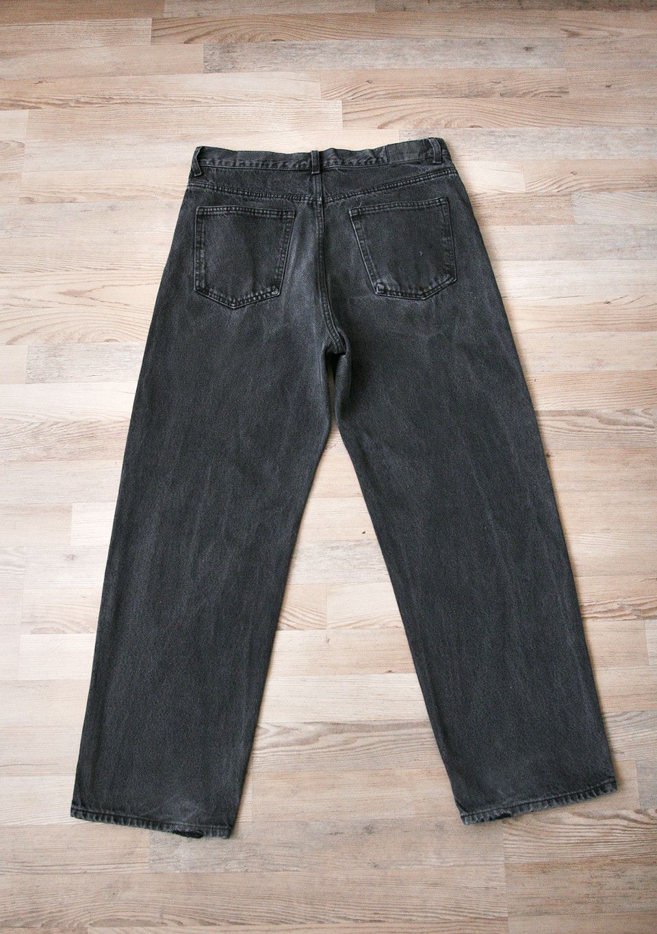 Weekday Weekday Galaxy Loose Baggy Jeans Skater wide leg y2k Washed Size US 31 - 2 Thumbnail