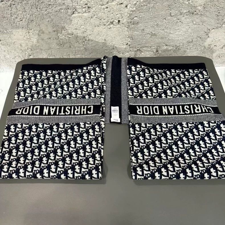 Dior Dior Monogram Scarf Fashion Accessory-2507