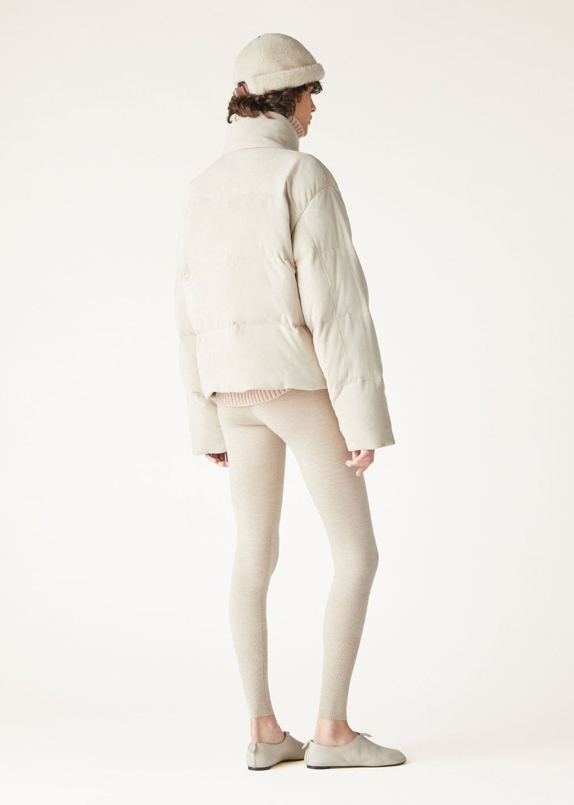 Loro Piana o1srvl11e0126 FAO3645 Suede Padded Jacket in Beige Size S / US 4 / IT 40 - 5 Thumbnail
