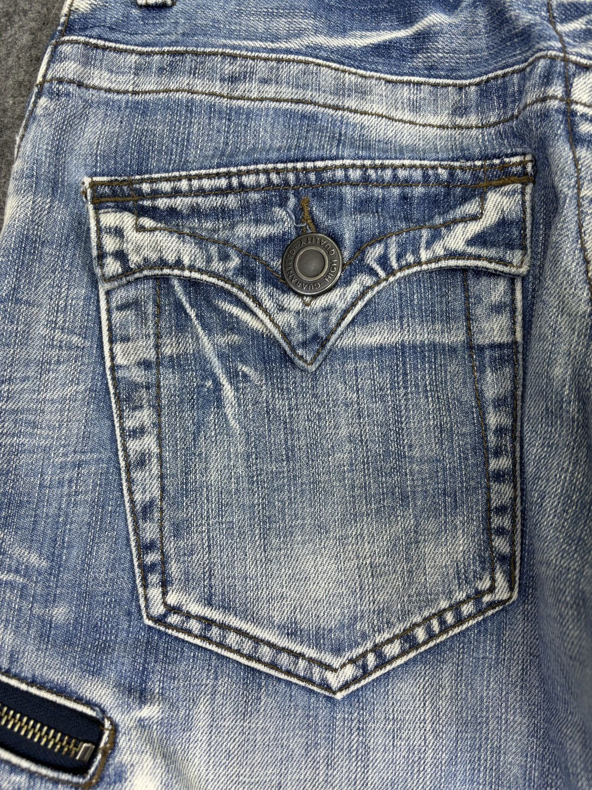 Japanese Brand 💥Curve Flare💥Rattle Trap Zipper Light Wash Curve Jeans F984 Size US 30 / EU 46 - 12 Thumbnail