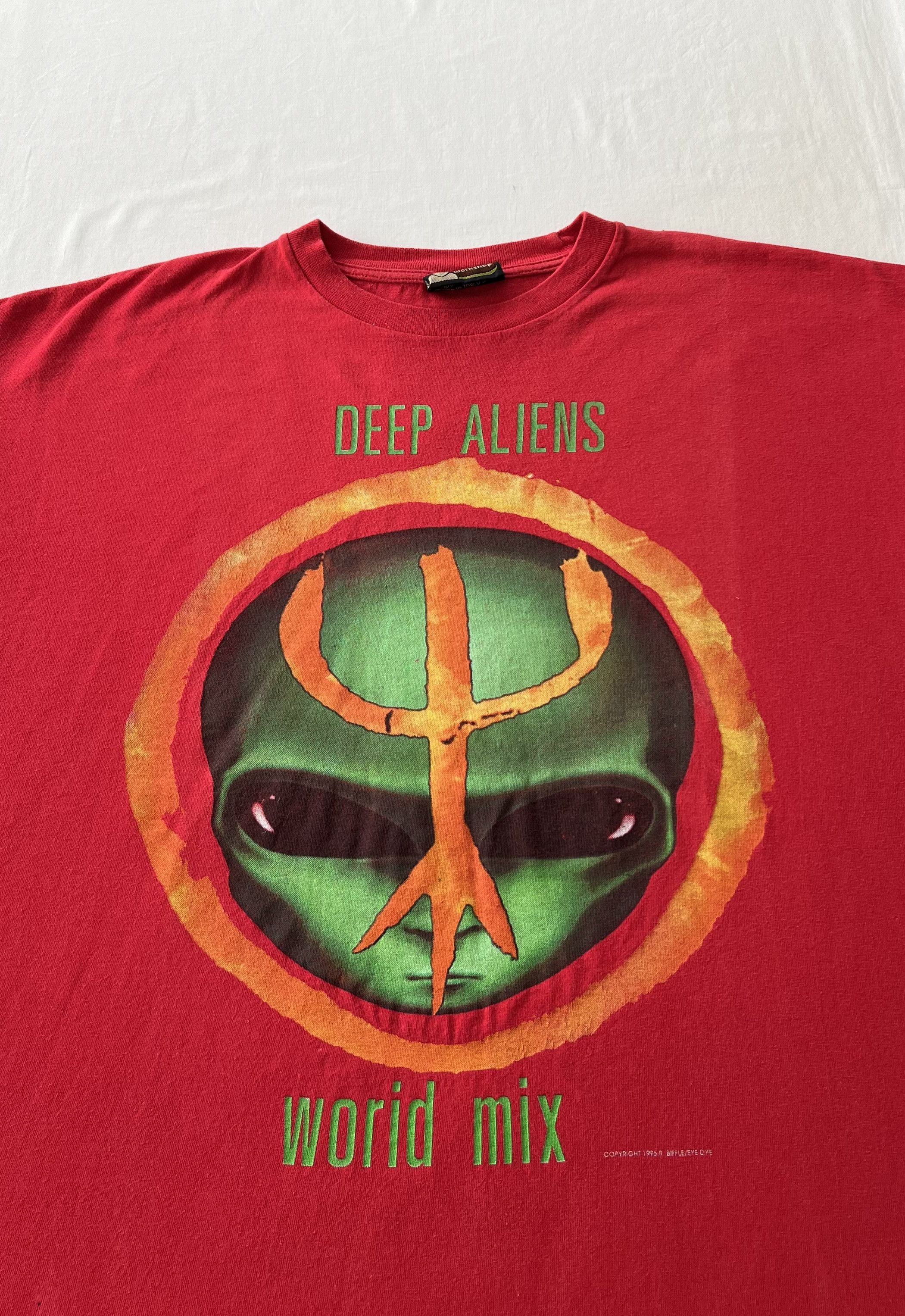 Alien Workshop Vintage 1996 Alien Workshop Alien Skateboards T-shirt Size US XL / EU 56 / 4 - 3 Thumbnail