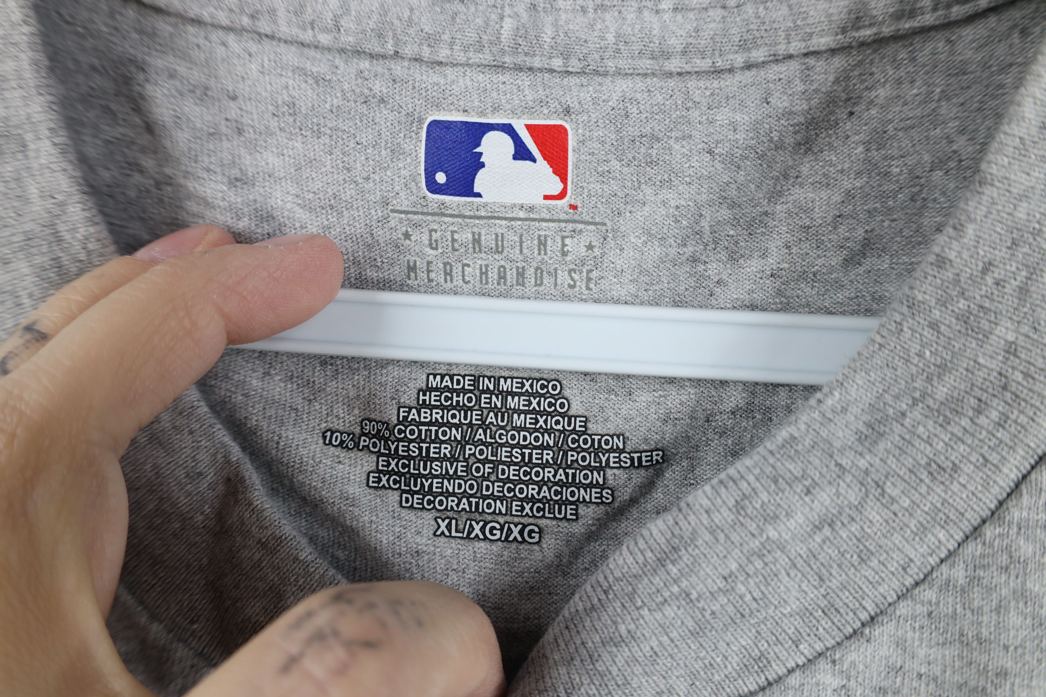 Vintage Vintage Y2K Indians Baseball Sleeveless Muscle T-Shirt Size US XL / EU 56 / 4 - 7 Thumbnail