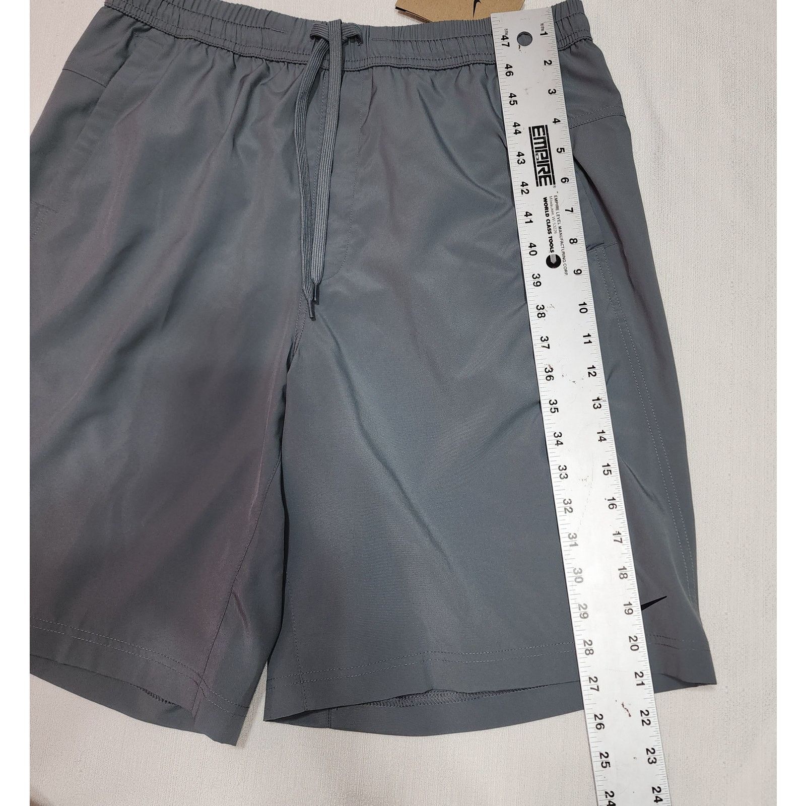 Nike Nike Form dri-fit gray men's shorts size medium tall NWT Size US 26 / EU 42 - 5 Thumbnail