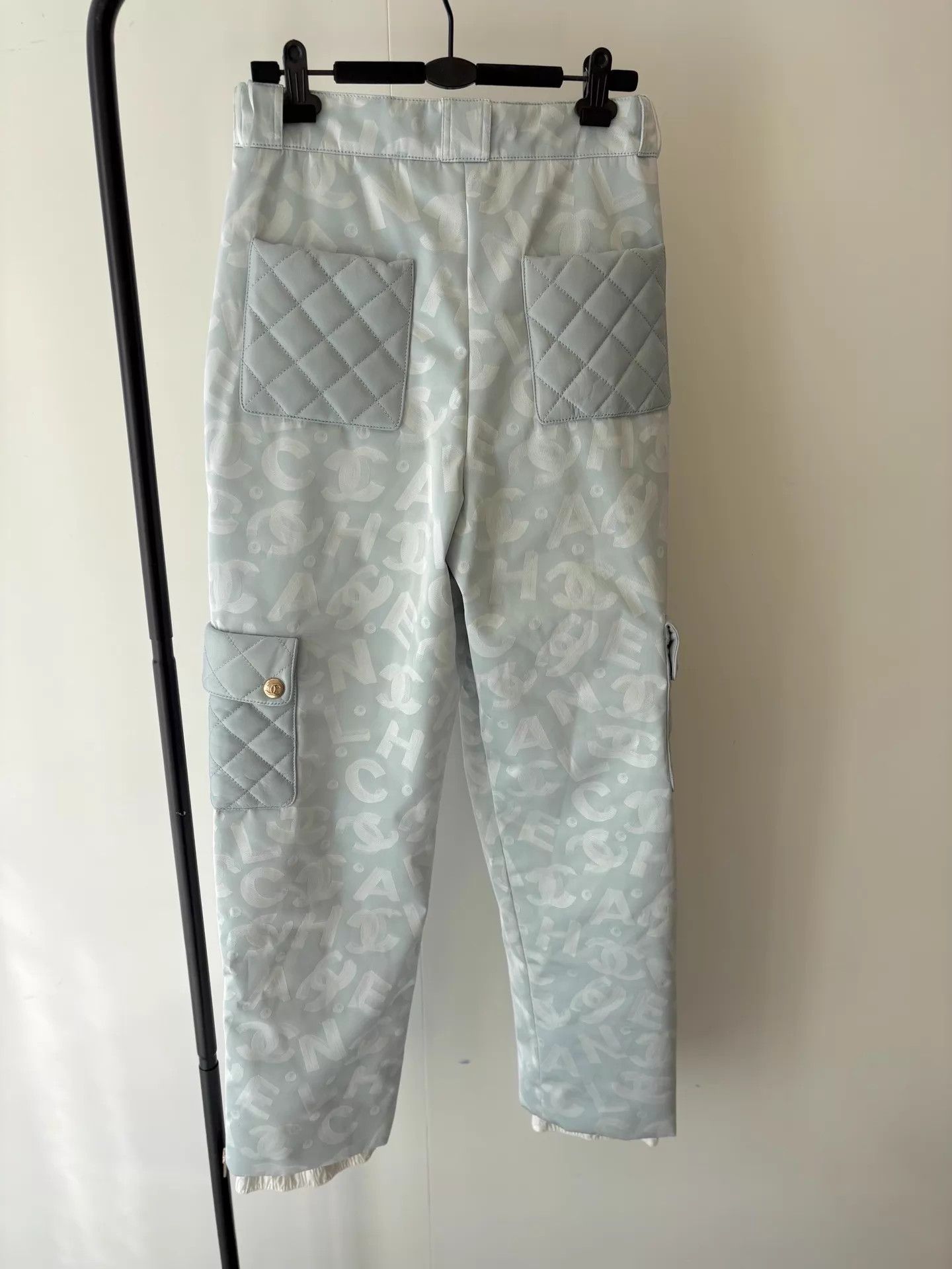 Chanel Chanel 22N Light Blue Full Logo Leather Panel Ski Pants Size 27" / US 4 / IT 40 - 3 Thumbnail