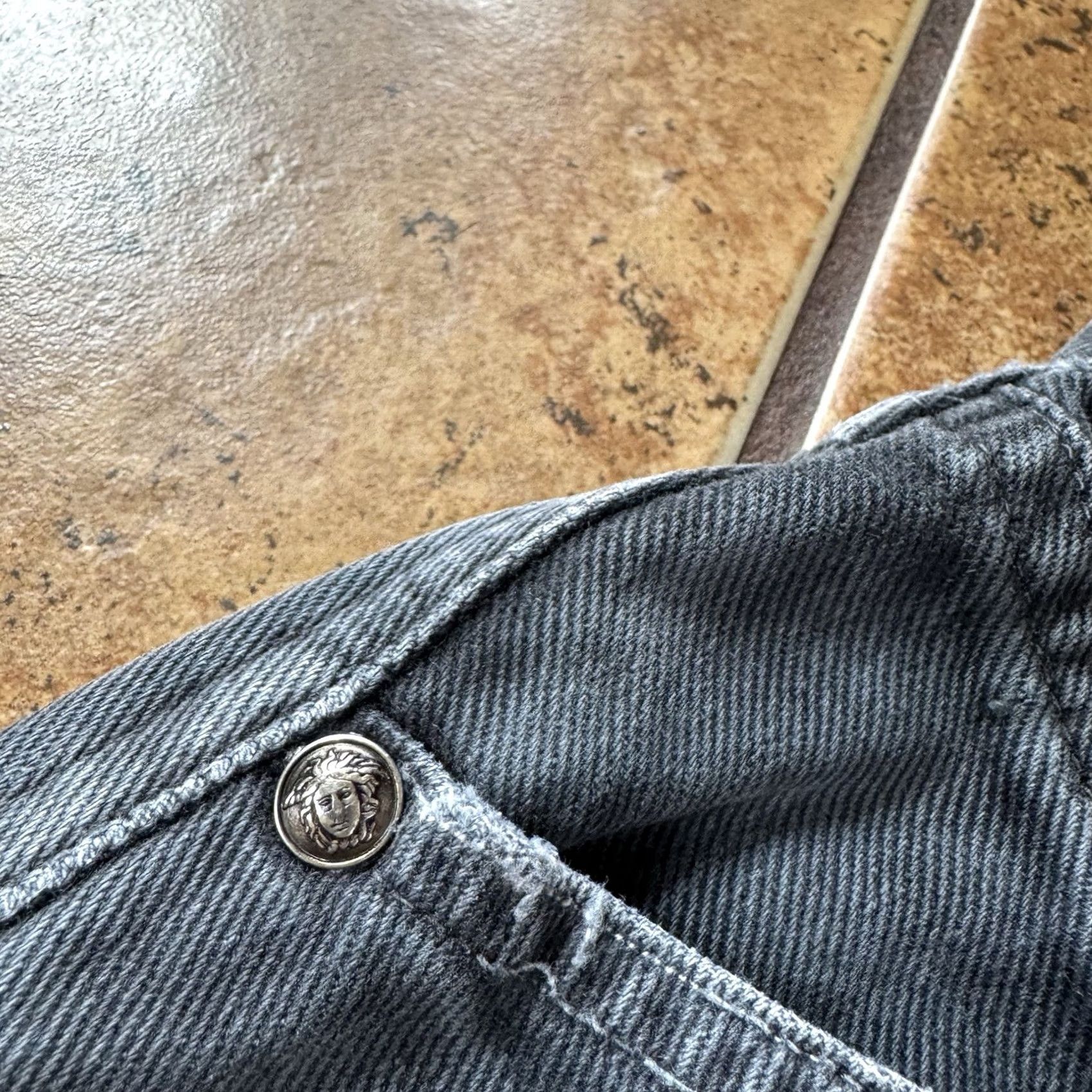 Versace Jeans Couture VINTAGE Versace Jeans Signature 29 x 28 Gray 1980s 80s Jeans Mens Regular Size 29 Inseam 28 Gray Medusa Denim Button Pocket VTG Designer Straight Size US 29 - 5 Thumbnail