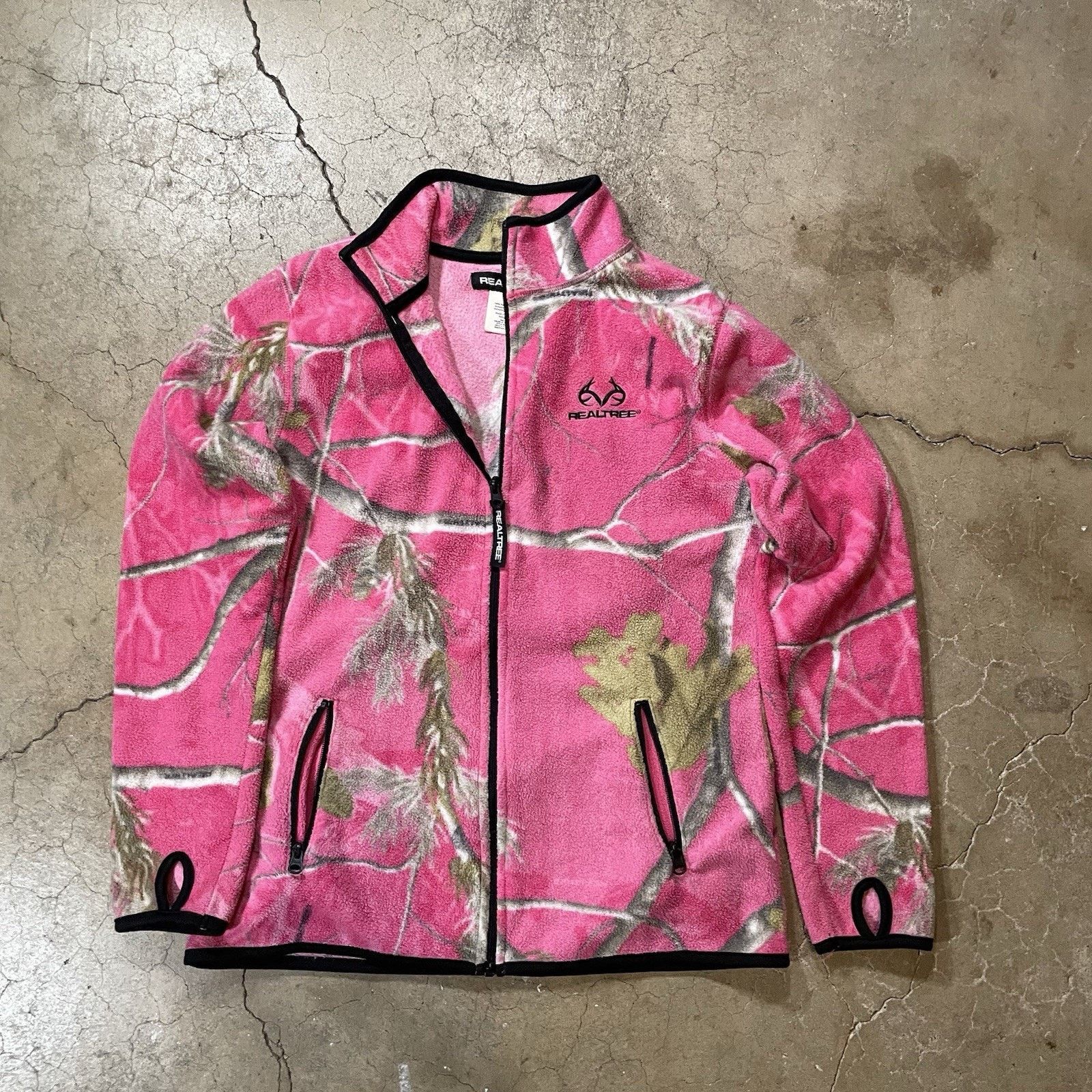 Realtree Realtree Women's Pink Camo Zip Fleece Jacket Realtree Small Size S / US 4 / IT 40 - 1 Thumbnail
