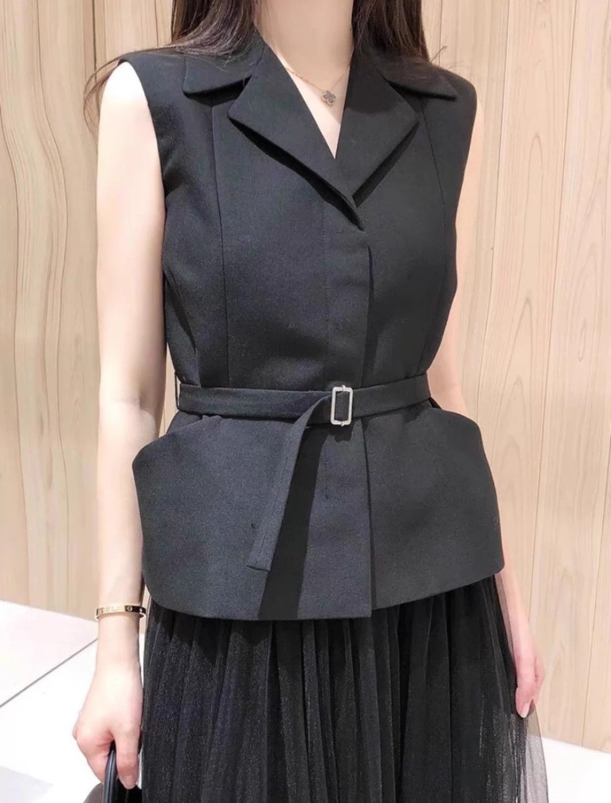 Dior Dior Silk & Wool Vest F36 NWOT Size XS / US 0-2 / IT 36-38 - 6 Thumbnail