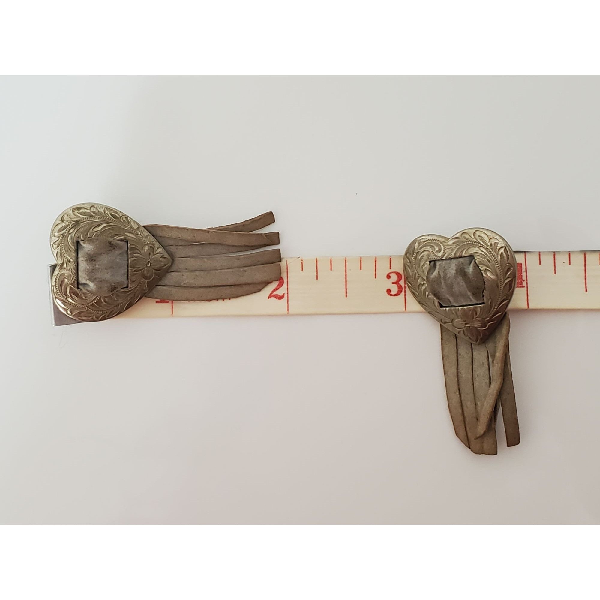 Other Vintage 1980s Southwestern Heart Engraved Stud Earrings Size ONE SIZE - 6 Thumbnail