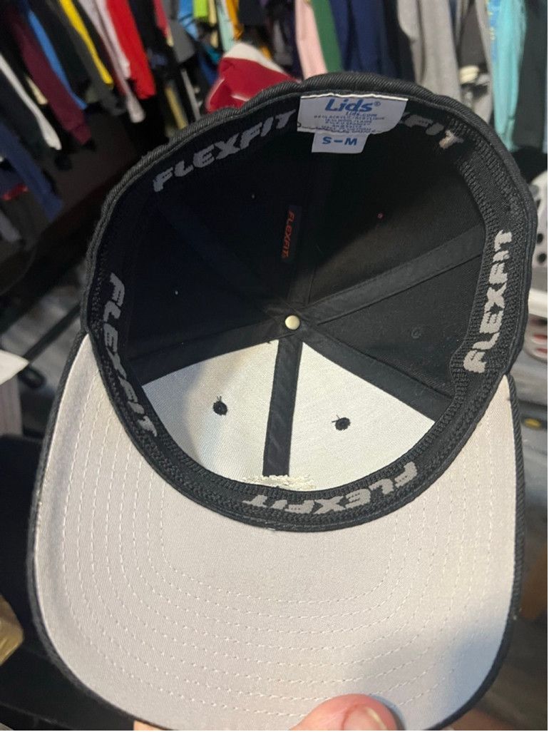 Lids Men's Lids Flexfit Black White Logo Baseball Cap S-M Size ONE SIZE - 5 Thumbnail