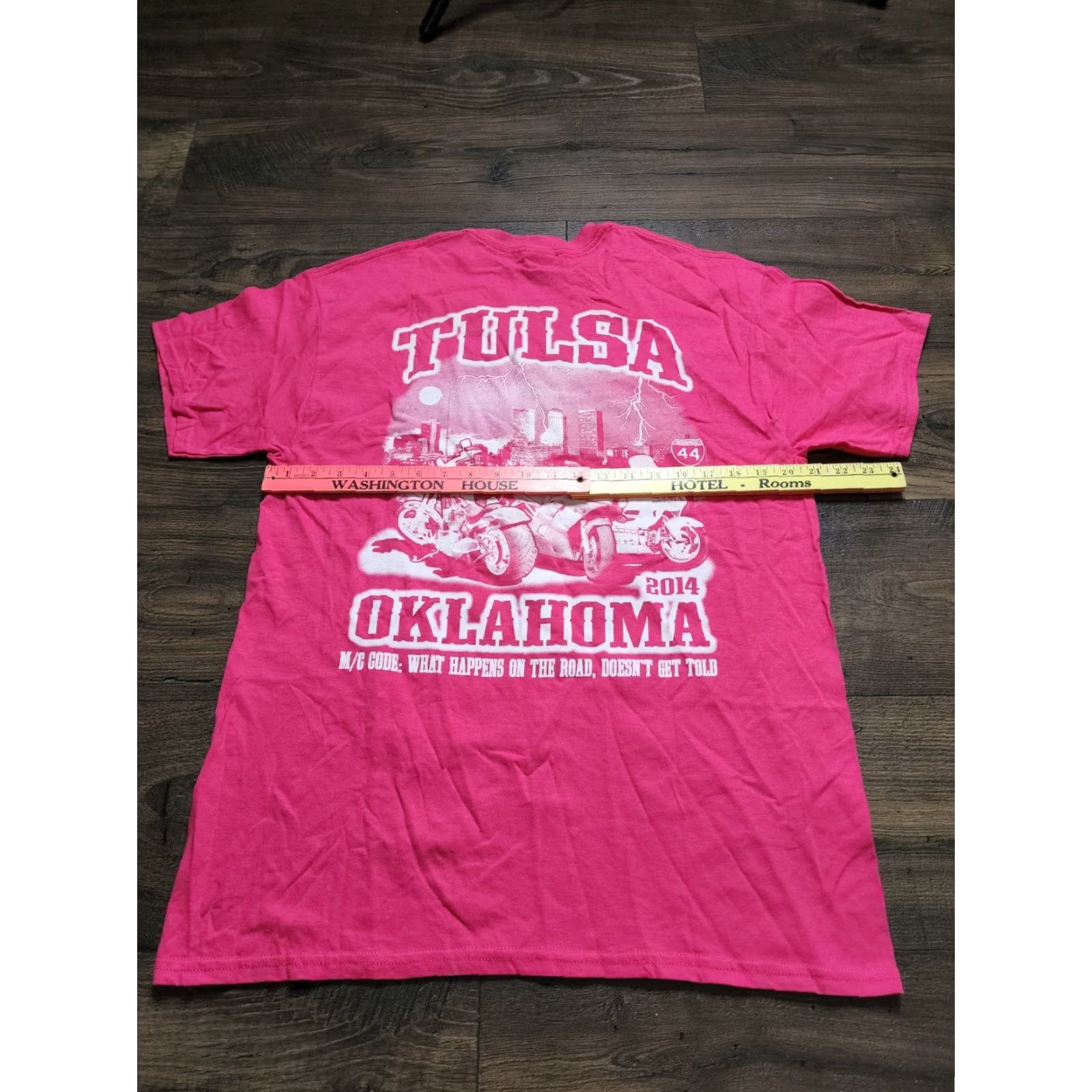 Gildan Mens L Shirt 2014 Motorcycle Route 44 Tulsa OK Double Sided Pink Size US L / EU 52-54 / 3 - 2 Thumbnail