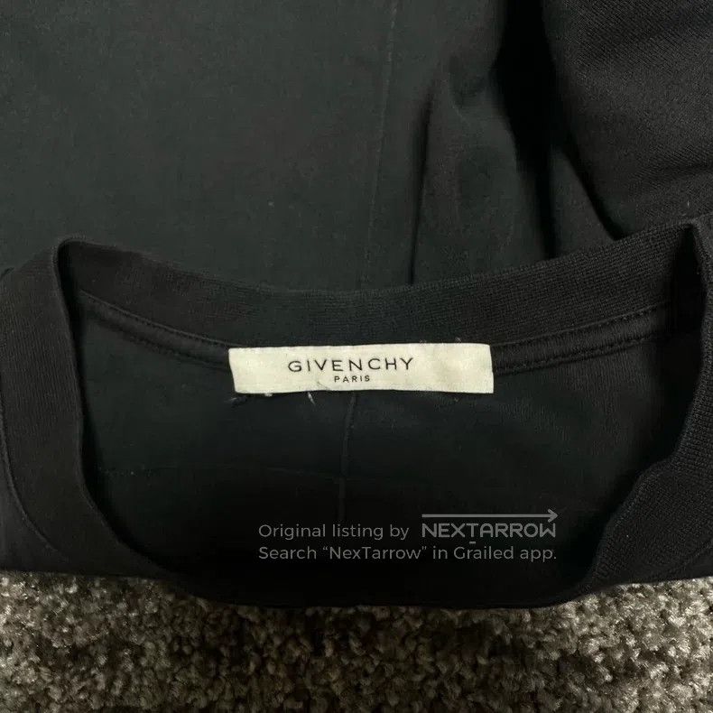 Givenchy Givenchy Shark Short Sleeve DY6843 Size US S / EU 44-46 / 1 - 3 Thumbnail