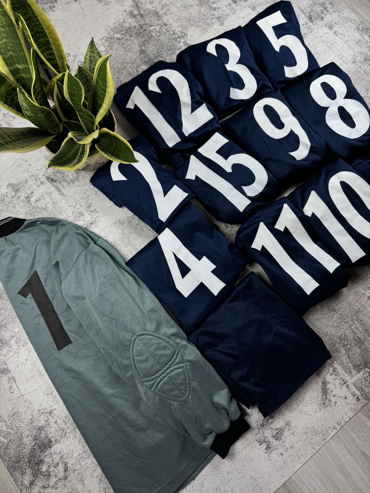 Nike Nike Team Soccer Kit Full Set 13 Goalkeeper Jerseys Long Sleeve Football Jerseys Size US L / EU 52-54 / 3 - 18 Thumbnail