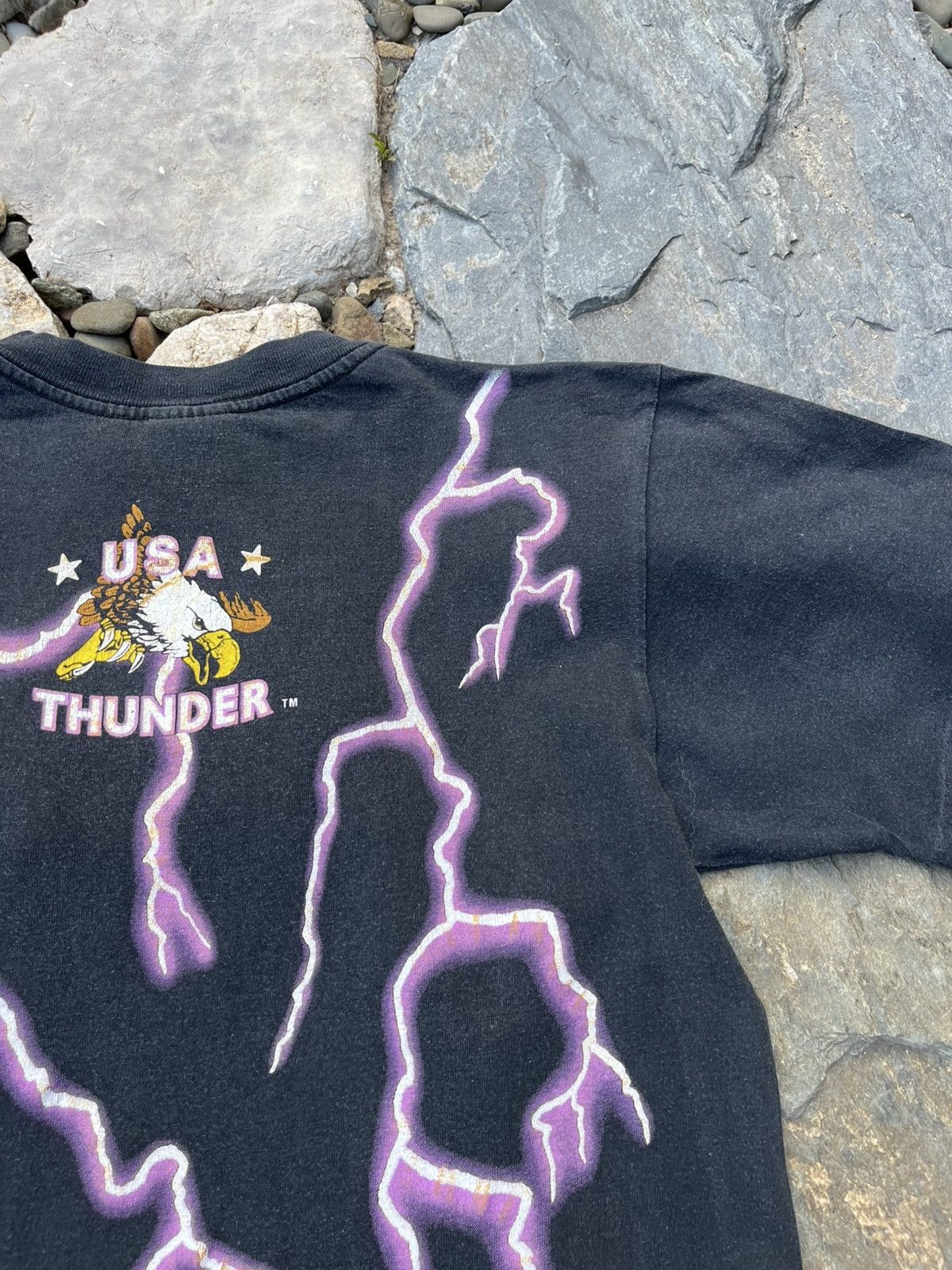 Vintage Vintage USA American Thunder Indian eagle single stitch tee Size US L / EU 52-54 / 3 - 22 Thumbnail