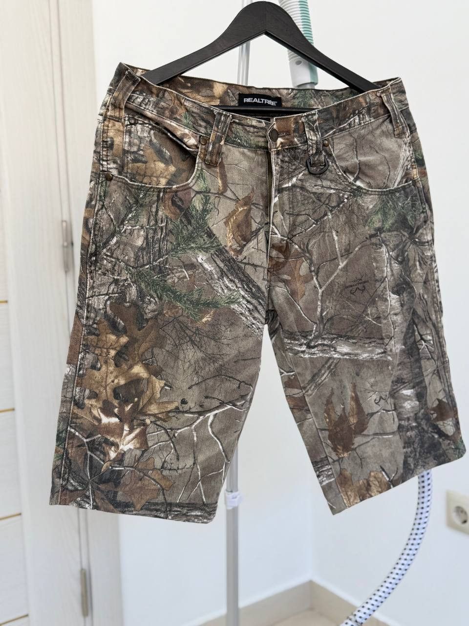 Realtree Vintage Realtree Shorts Camo Cargo Y2K Size US 32 / EU 48 - 5 Thumbnail