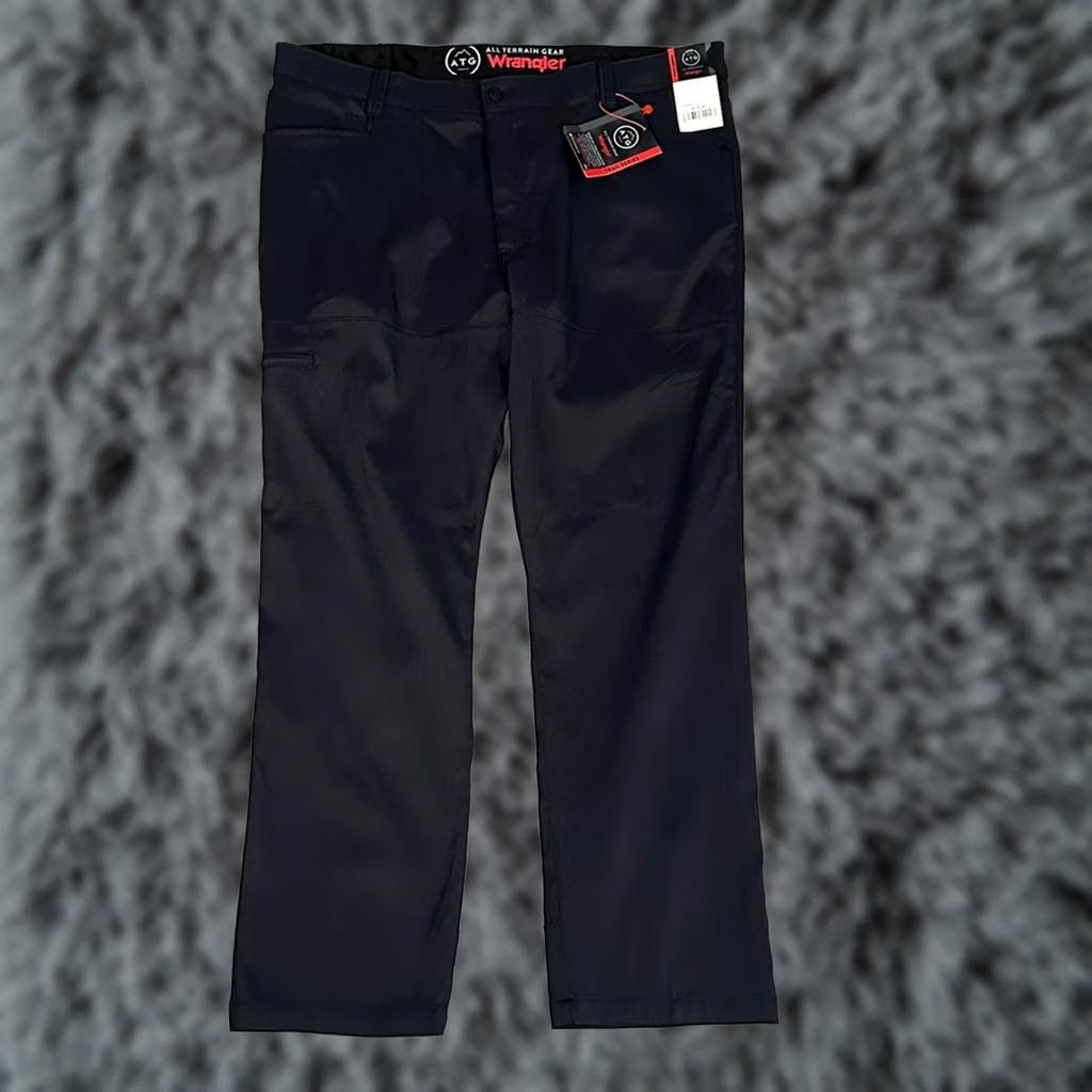 Wrangler Wrangler All Terrain Gear Trail Series Synthetic Utility Pant - 42x30 Black Mens Size US 42 / EU 58 - 1 Thumbnail