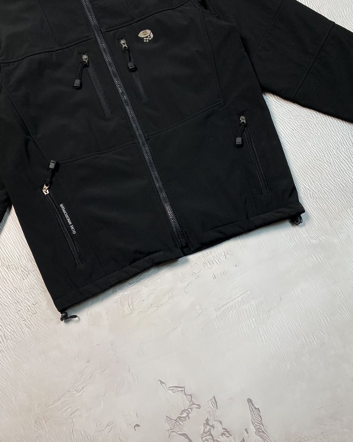 Mountain Hardwear Mountain Hardwear Y2K Gorpcore Black Logo Softshell jacket Size US L / EU 52-54 / 3 - 7 Thumbnail