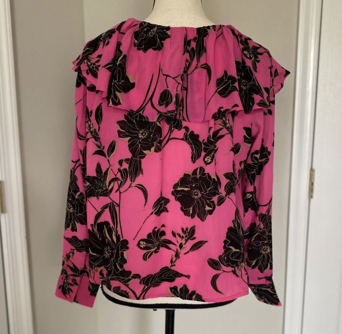 Other VICI HOT PINK FLORAL V NECK RUFFLED BLOUSE TOP Size M / US 6-8 / IT 42-44 - 12 Thumbnail