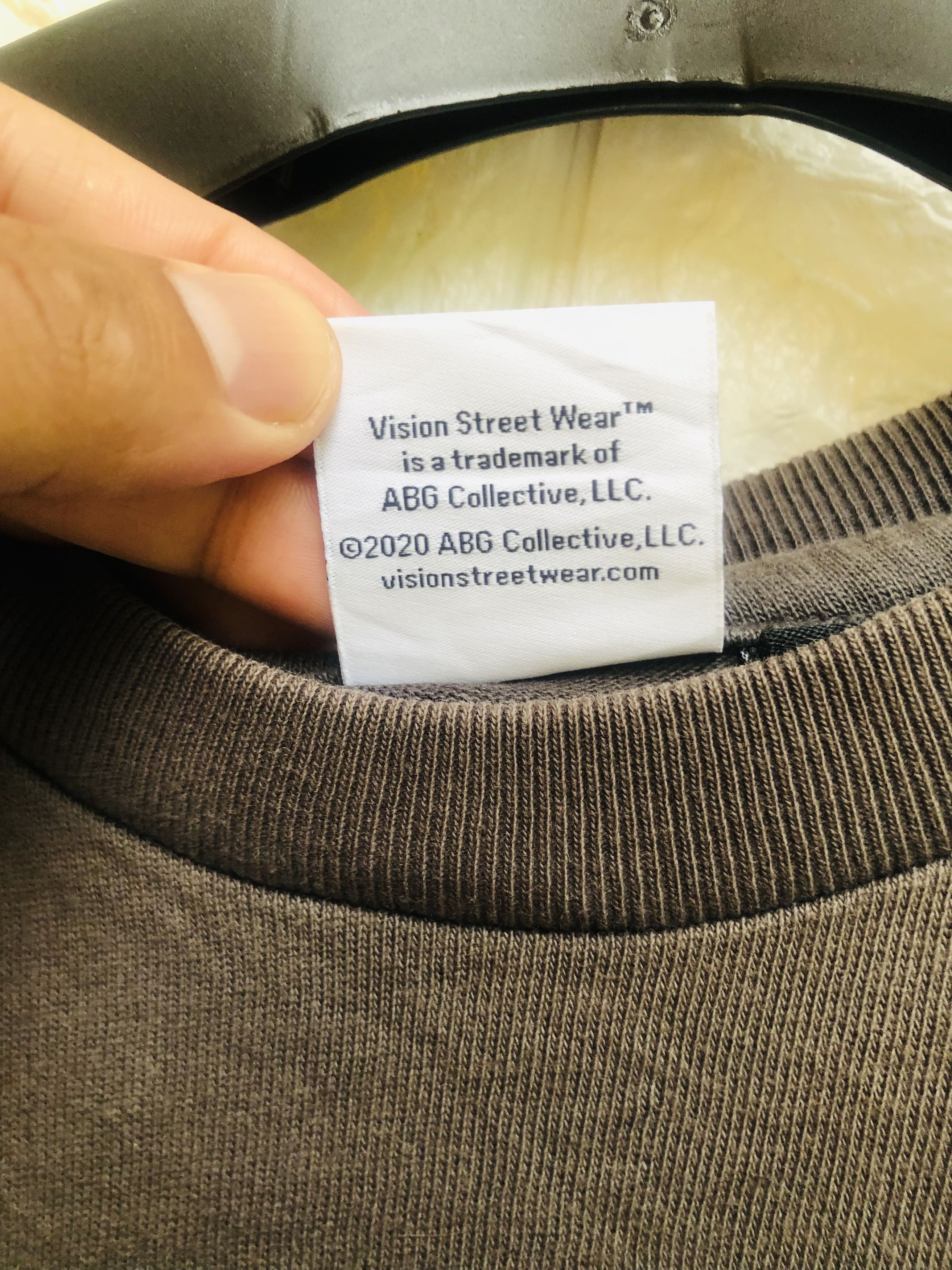 Japanese Brand Vintage Vision Streetwear Skateboard Japanese Designer Style Size US XL / EU 56 / 4 - 8 Thumbnail