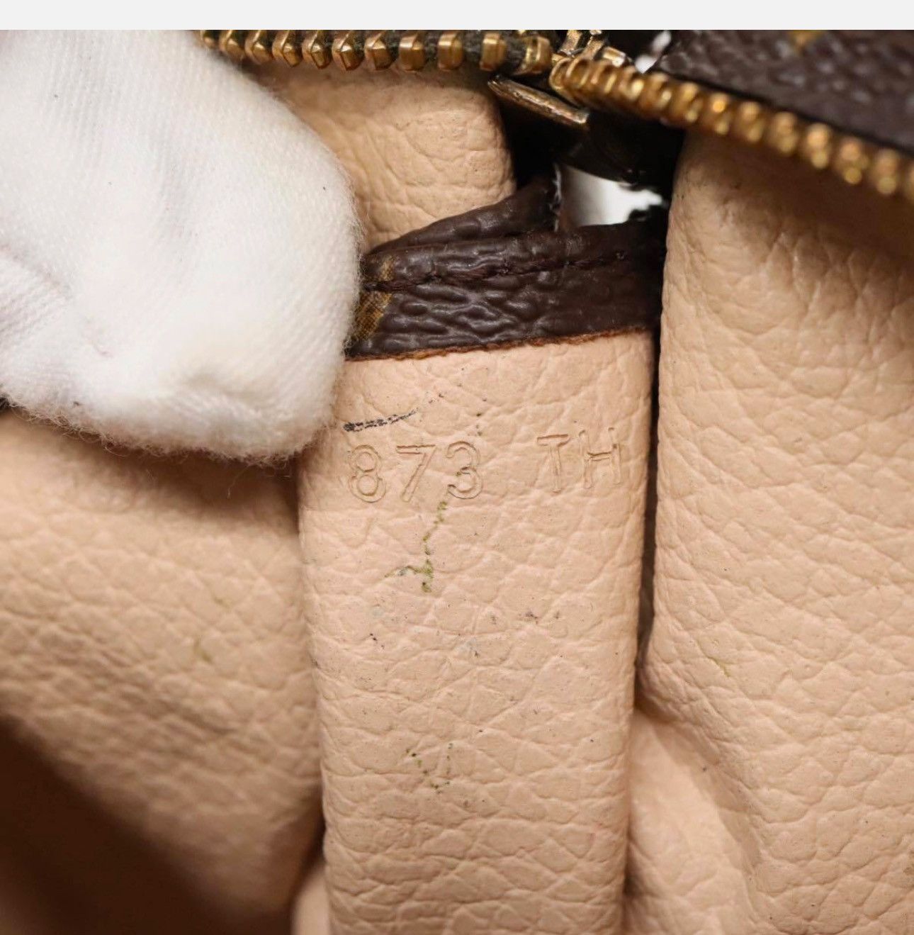 Louis Vuitton LOUIS VUITTON Monogram Poche Toilette 26 Pouch M47542 LV Size ONE SIZE - 5 Thumbnail