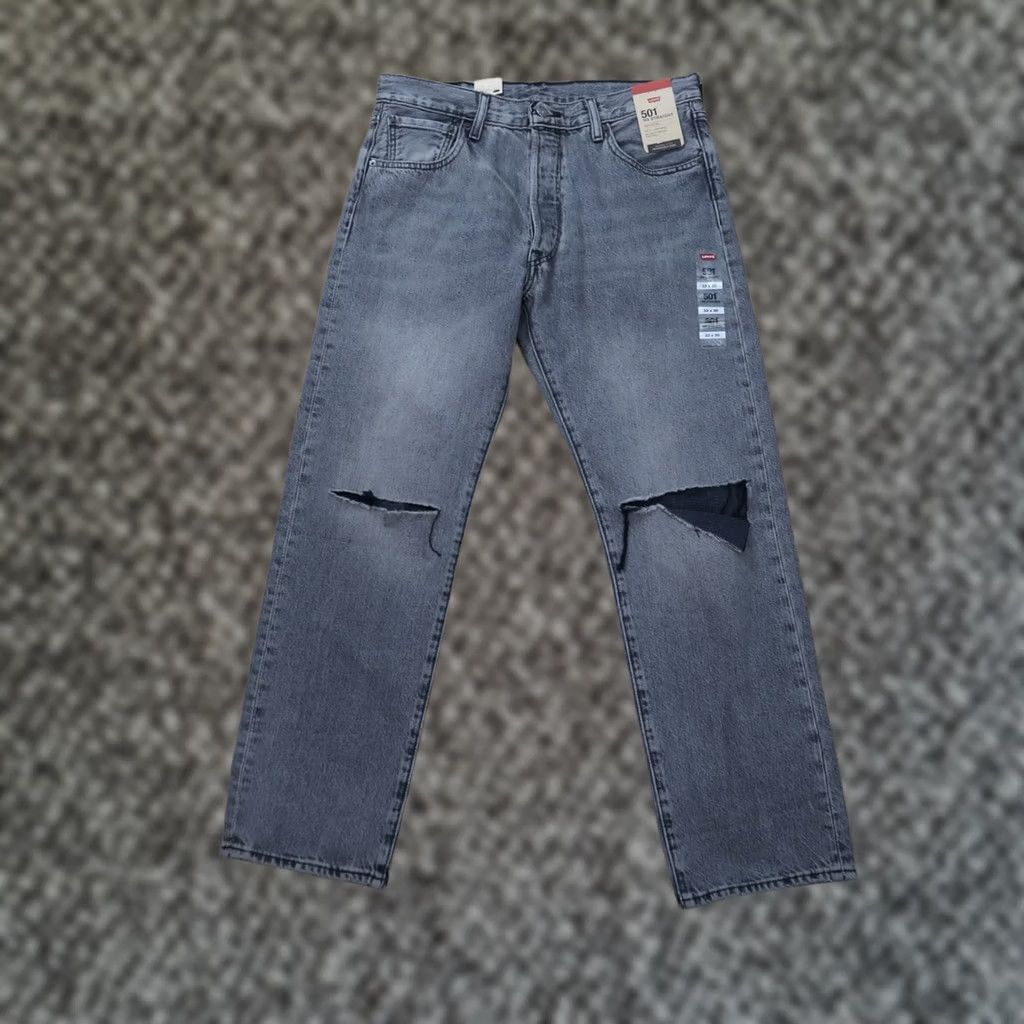 Levi's VINTAGE Levi's 501 Jeans Men 33x30 Gray Button Fly Straight 5-Pocket Denim Brand Levi's 501 Series Mens Size US 33 - 1 Thumbnail