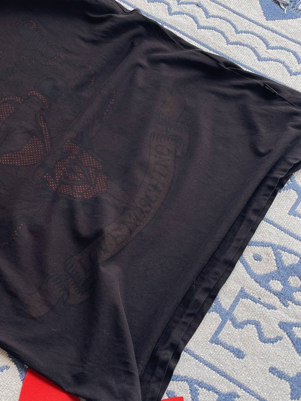 Love Moschino Love Moschino T-Shirt Black Tattoo Style Graphic Size L / US 10 / IT 46 - 5 Thumbnail