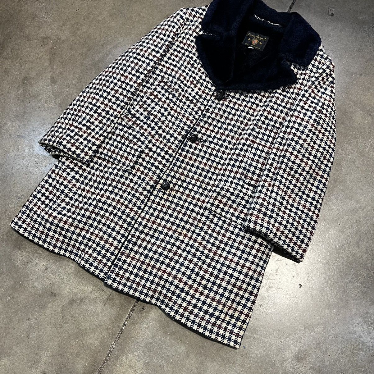 Vintage Vintage 70s Houndstooth Wool Overcoat Shearling Trench Size US L / EU 52-54 / 3 - 2 Thumbnail