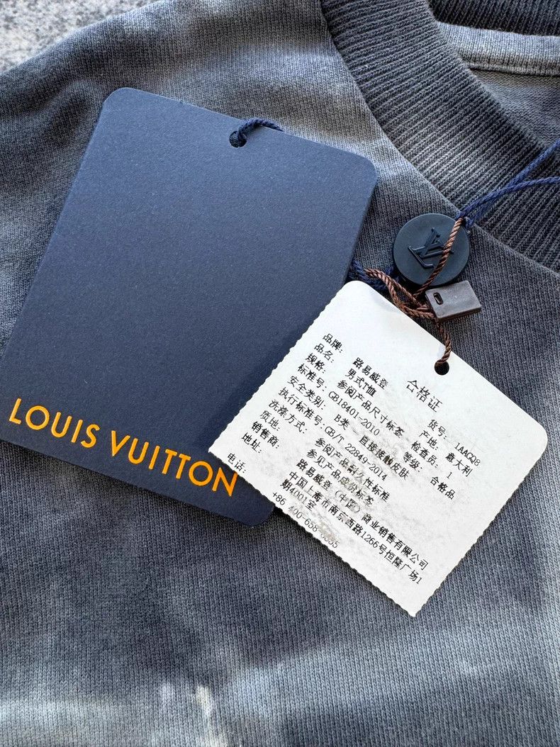 Louis Vuitton Louis Vuitton Tie-dyed monogrammed short sleeve Size US L / EU 52-54 / 3 - 4 Thumbnail