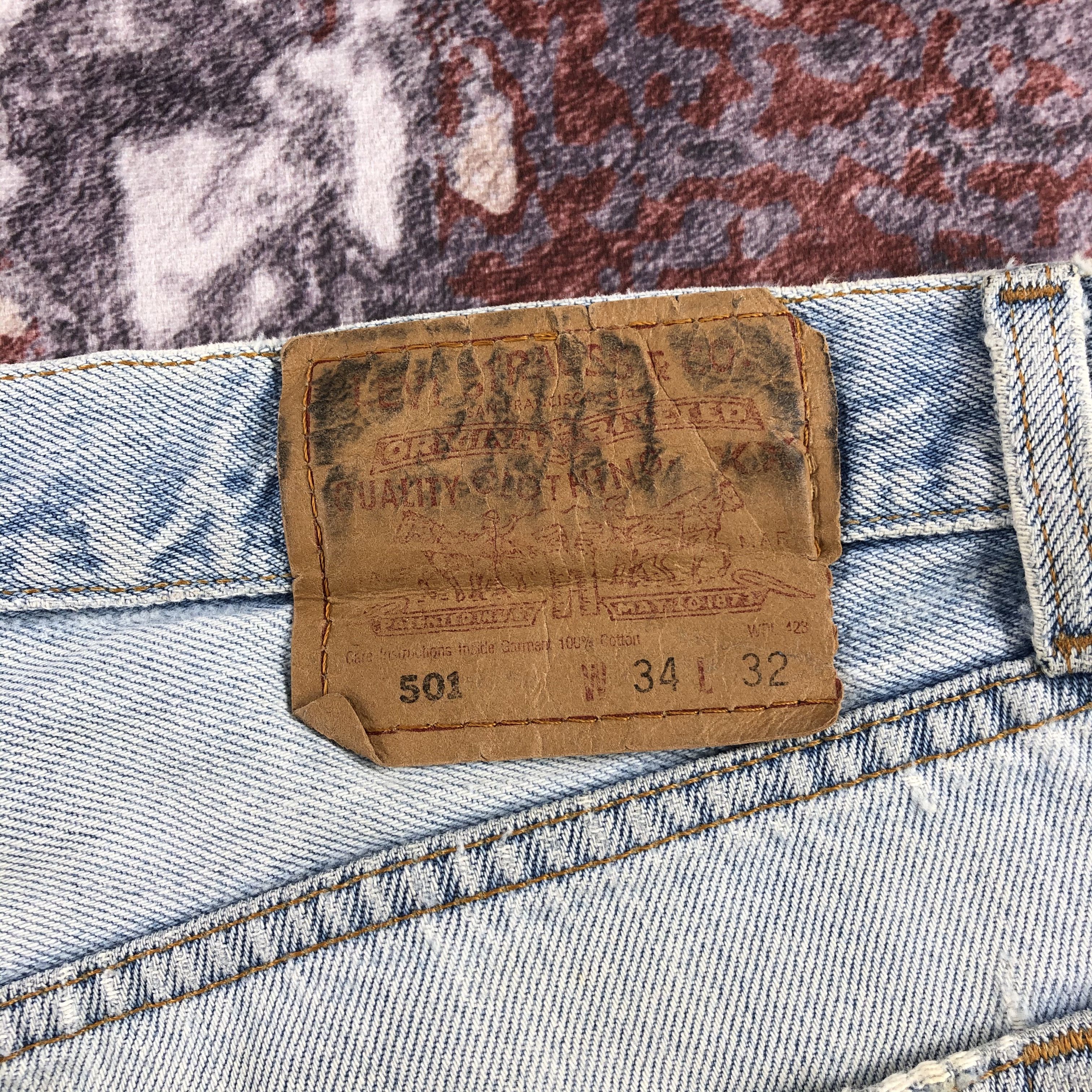 Levi's × Vintage Vintage 90s Light Wash Levis 501 Jeans-JM2148 Size US 33 - 7 Thumbnail