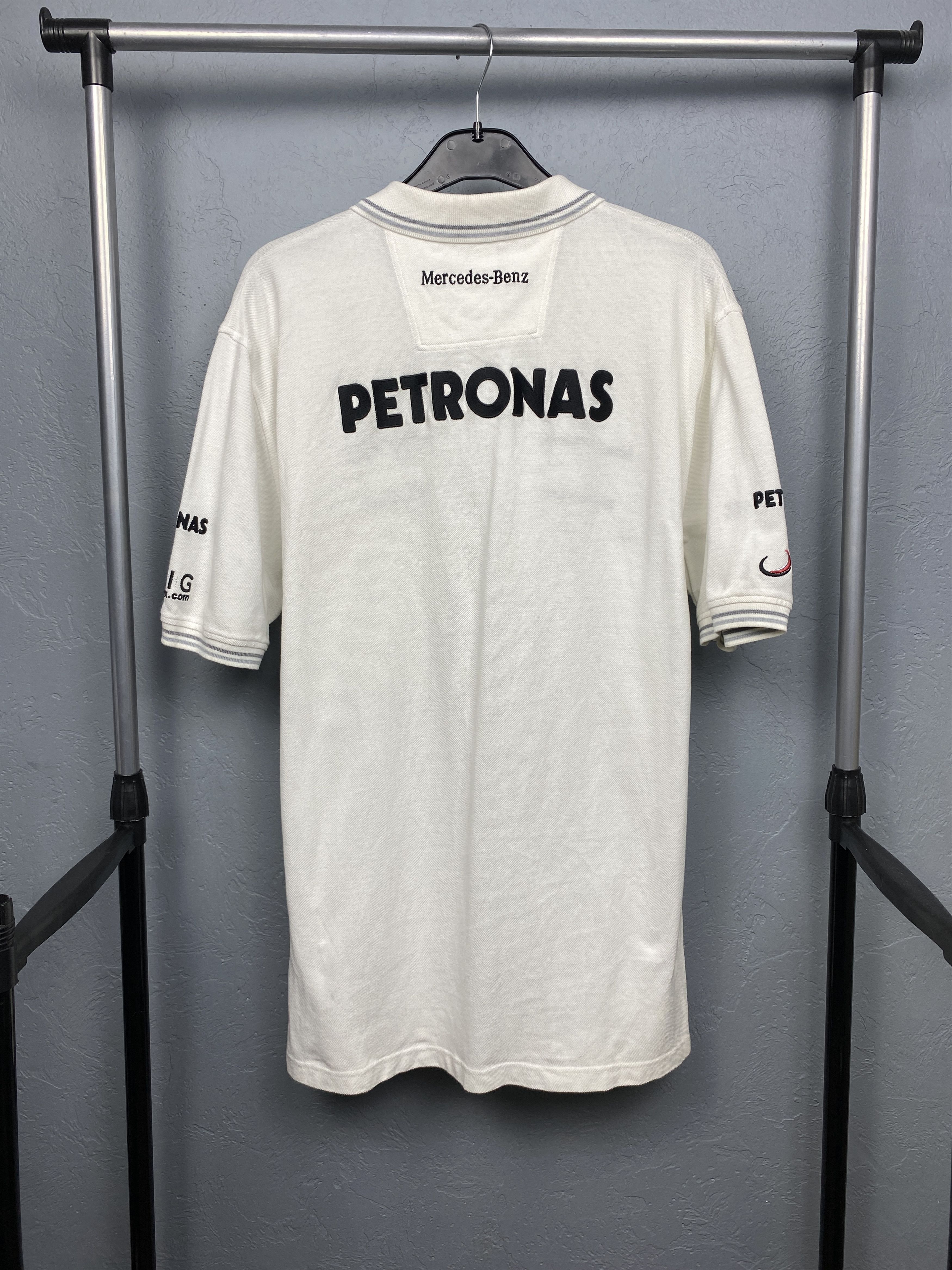 Henri Lloyd × Mercedes-Benz Mercedes Benz Henri Lloyd Petronas Formula 1 Team Polo Shirt Size US XL / EU 56 / 4 - 8 Thumbnail