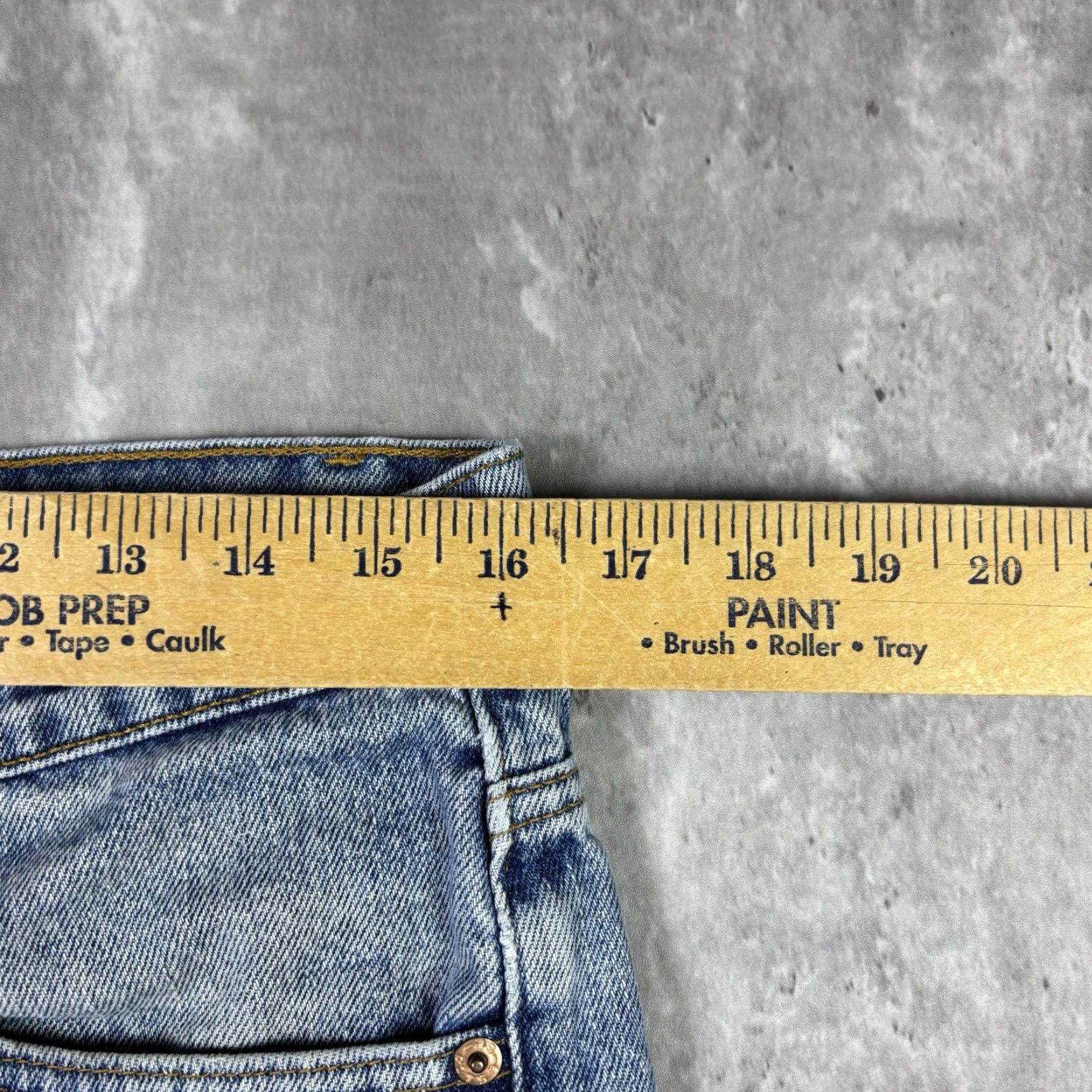 Levi's VINTAGE Levi's 505 Jeans Straight Fit Hemmed Blue Size 32x26 USA Mens Size US 36 / EU 52 - 6 Thumbnail