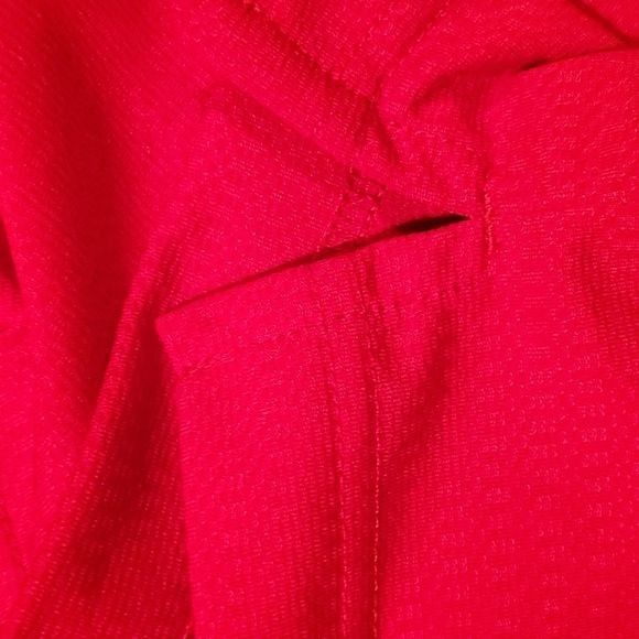 Antigua Antigua Red Embroidered Wisconsin Badgers Sz. L Polo Shirt Size US L / EU 52-54 / 3 - 11 Thumbnail