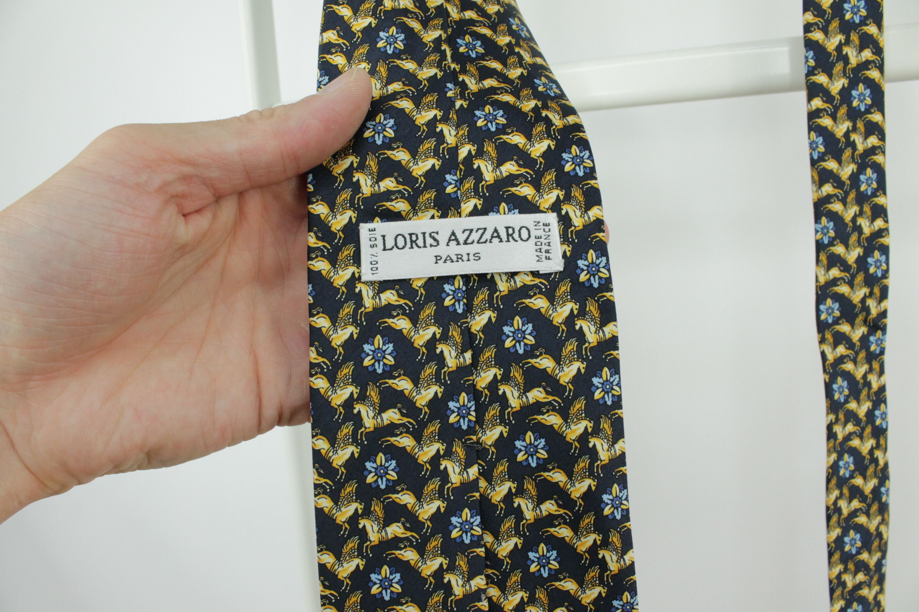 Designer × Vintage Vintage Loris Azzaro Pegasus Print Silk Tie Size ONE SIZE - 3 Thumbnail