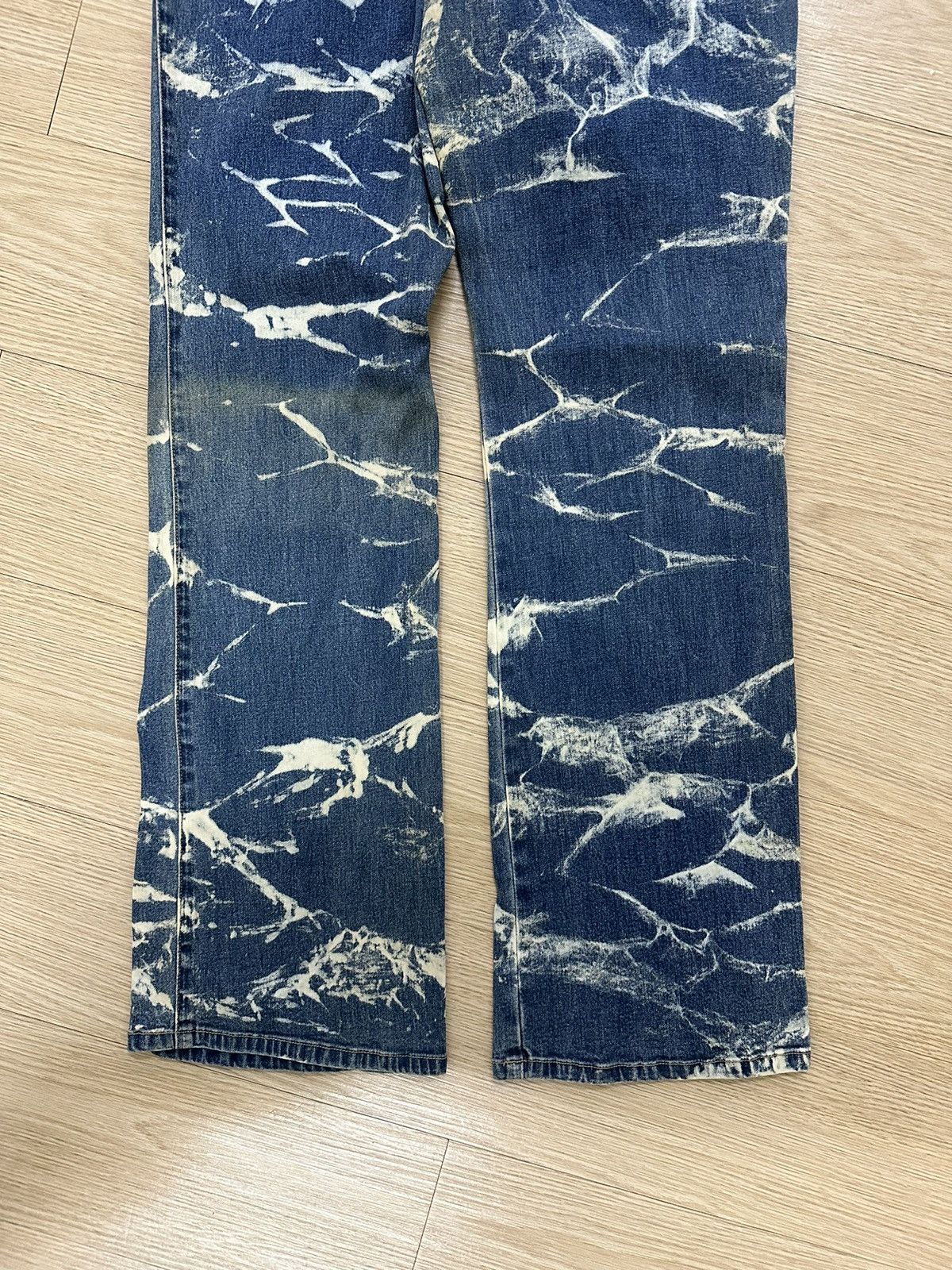 Hysteric Glamour × Japanese Brand Japanese Brand Bleach Flared Jeans Hysteric Glamour Size US 28 / EU 44 - 9 Thumbnail