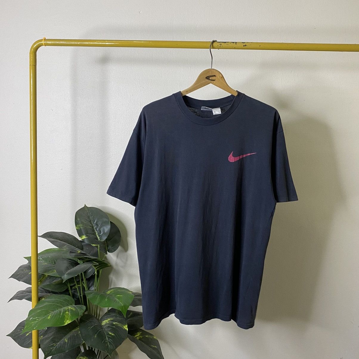 Nike Vintage 1990s Nike Air Fades Black Tee Travis Style Size US L / EU 52-54 / 3 - 9 Thumbnail