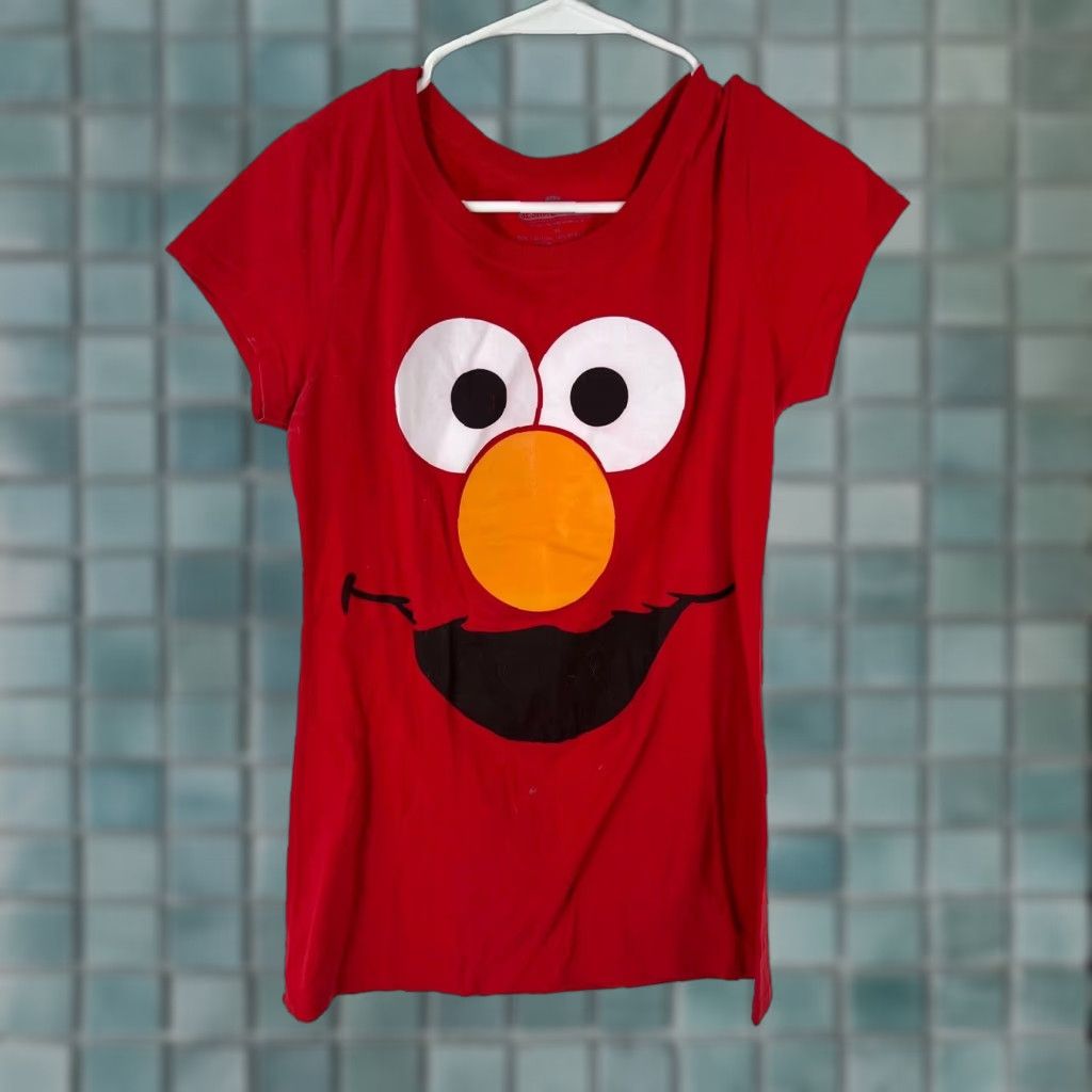 Vintage Sesame Street Women T Shirt Graphic Red XL Elmo Pullover Short Sleeve Vintage No Size XL / US 12-14 / IT 48-50 - 1 Thumbnail