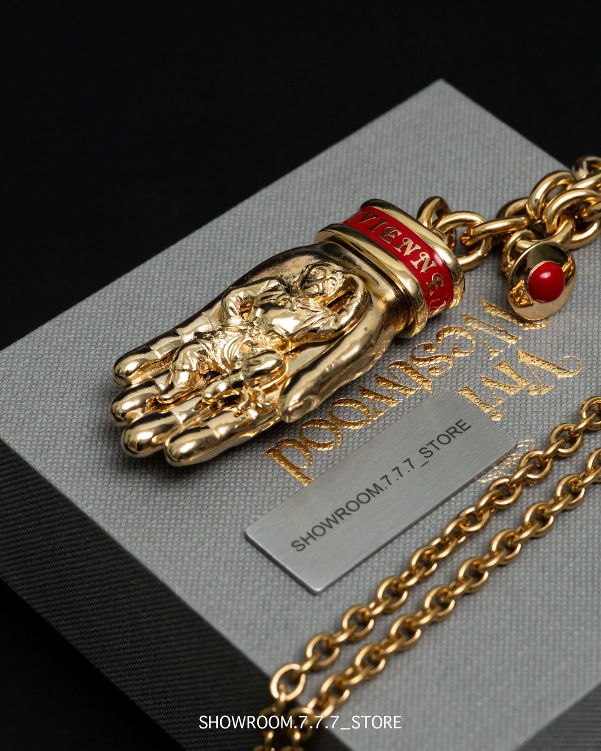 Vivienne Westwood Vivienne Westwood Monkey Pendant Necklace Size ONE SIZE - 7 Thumbnail