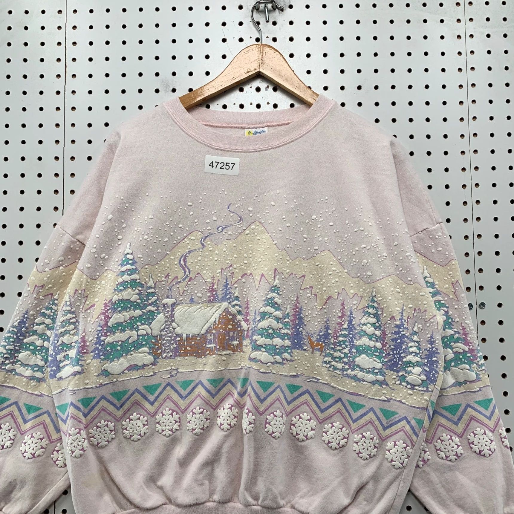 Vintage VINTAGE Lifestyles Sweatshirt Women One Size Pink Winter Snow All Over Print USA Size ONE SIZE - 4 Thumbnail