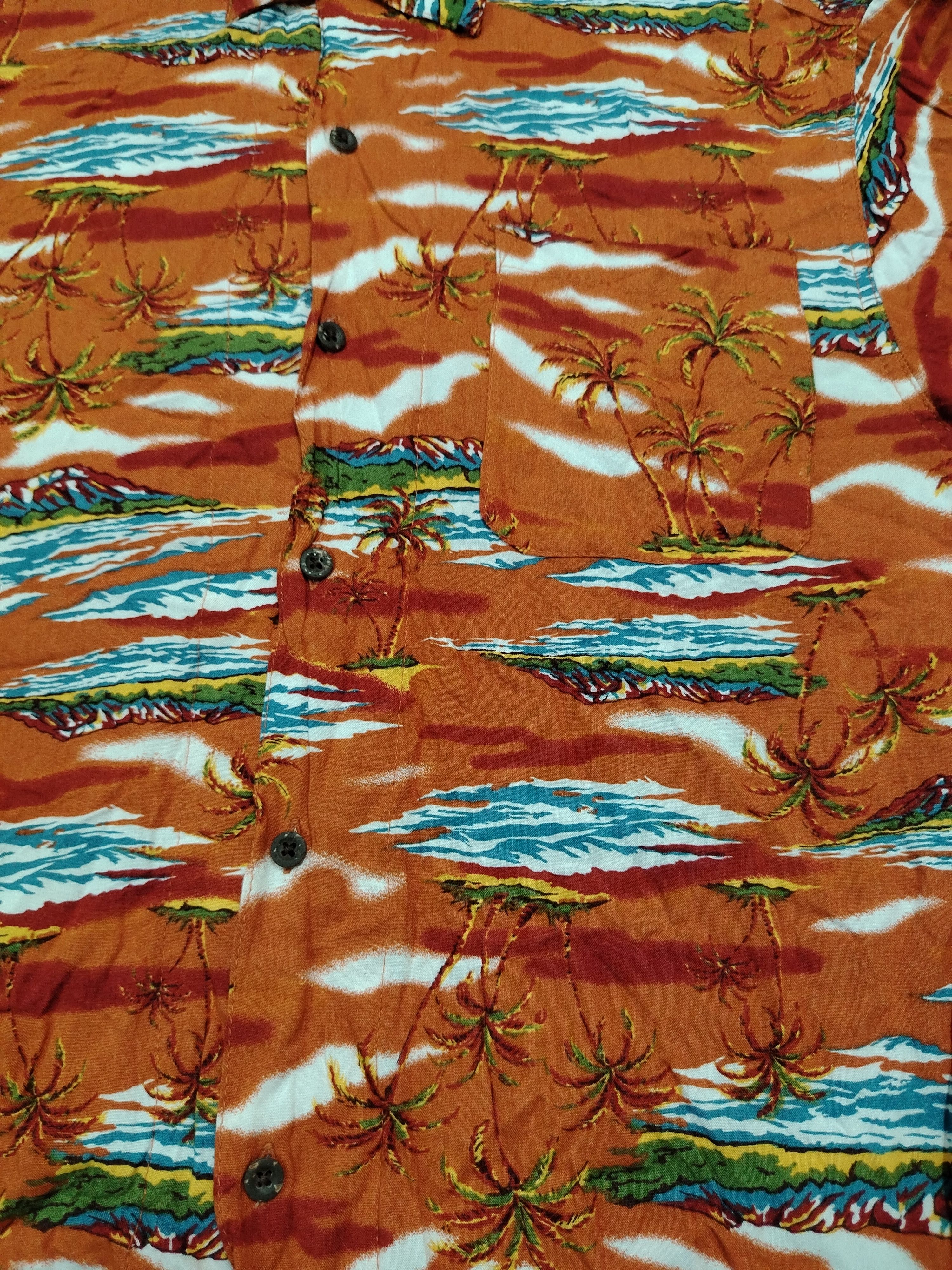 Vintage Hawaiian Rayon shirt Size US M / EU 48-50 / 2 - 7 Thumbnail