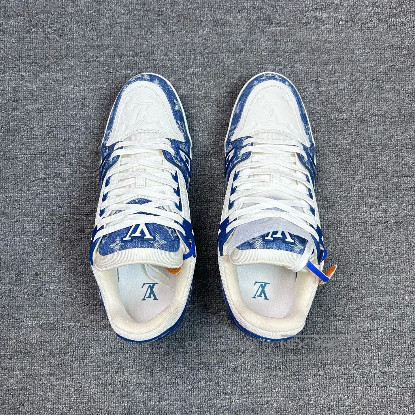 Louis Vuitton Louis Vuitton White and Blue Denim Casual Sneakers| Size US 11.5 / EU 44-45 - 5 Thumbnail