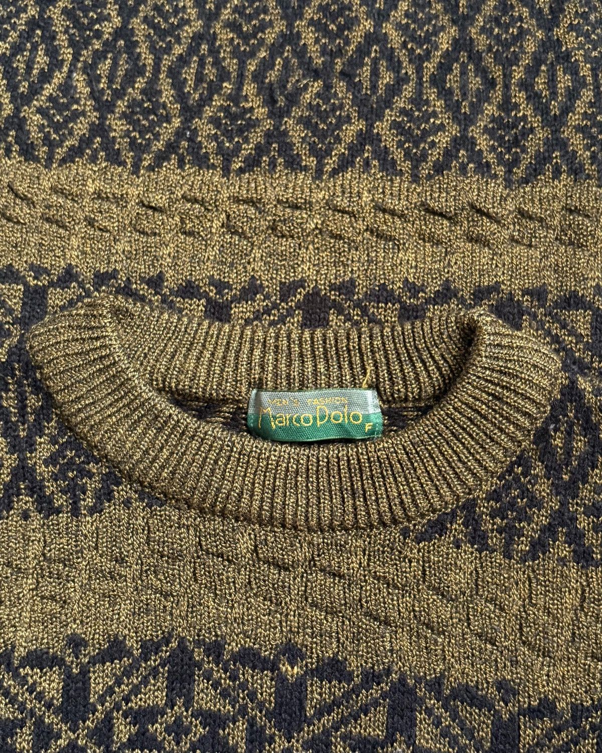 Vintage 2000s Olive Green & Black Pattern Knit Sweater Size US L / EU 52-54 / 3 - 6 Thumbnail