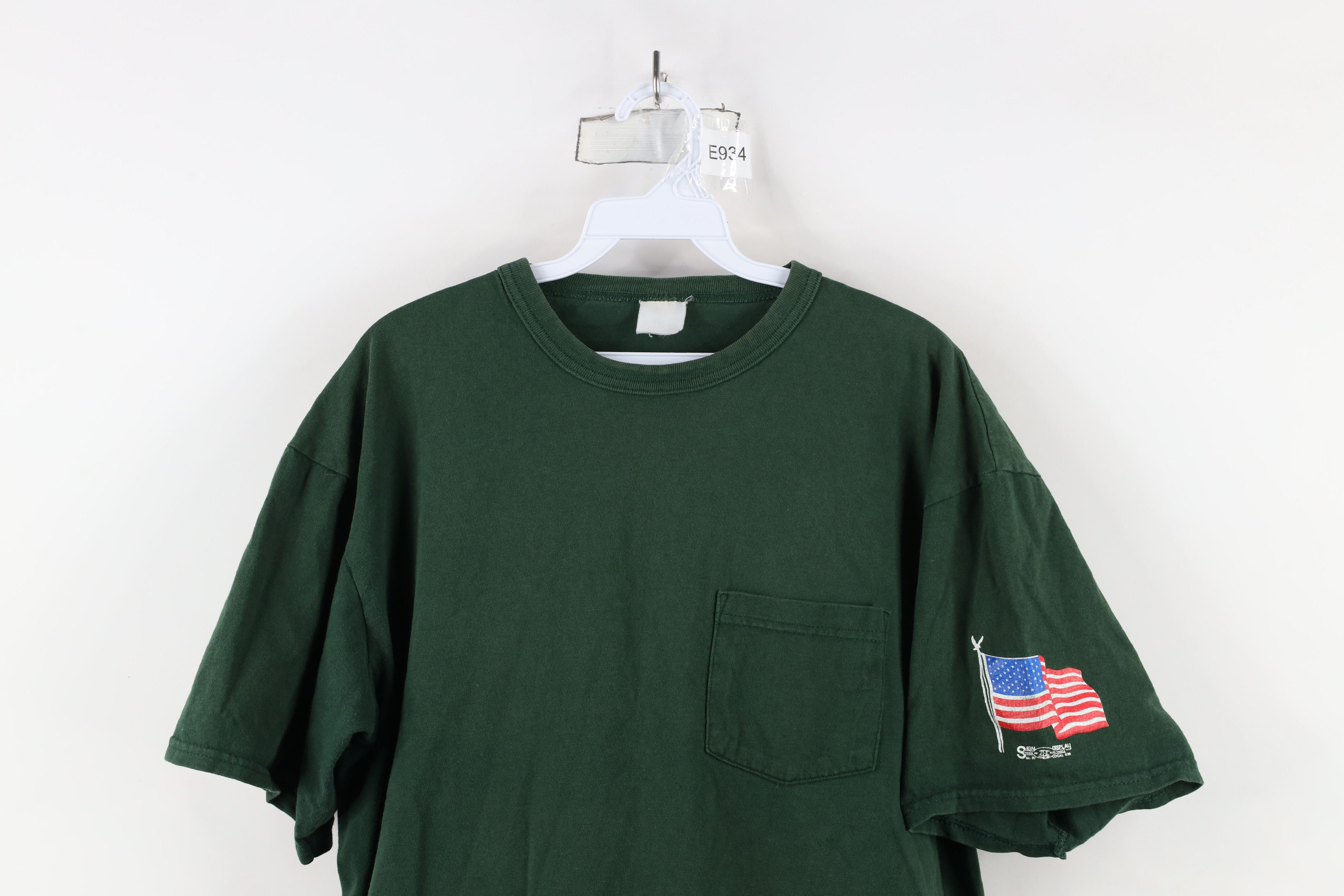 Vintage Vintage 90s Union Millwrights Pile Drivers T-Shirt Green USA Size US XL / EU 56 / 4 - 2 Thumbnail