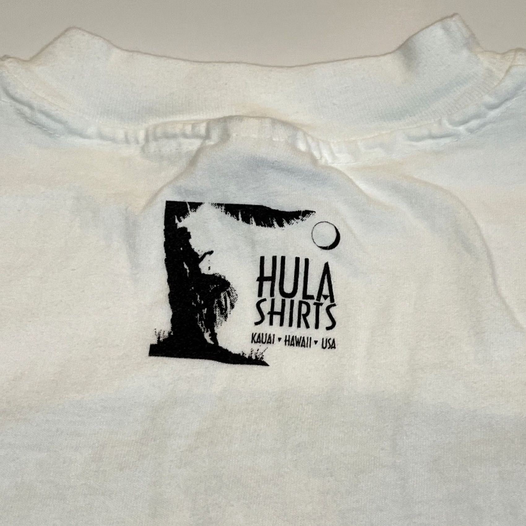 Hanes VINTAGE Hula Nights T Shirt Men’s 2XL HULA Nights White Graphic Size US XXL / EU 58 / 5 - 3 Thumbnail