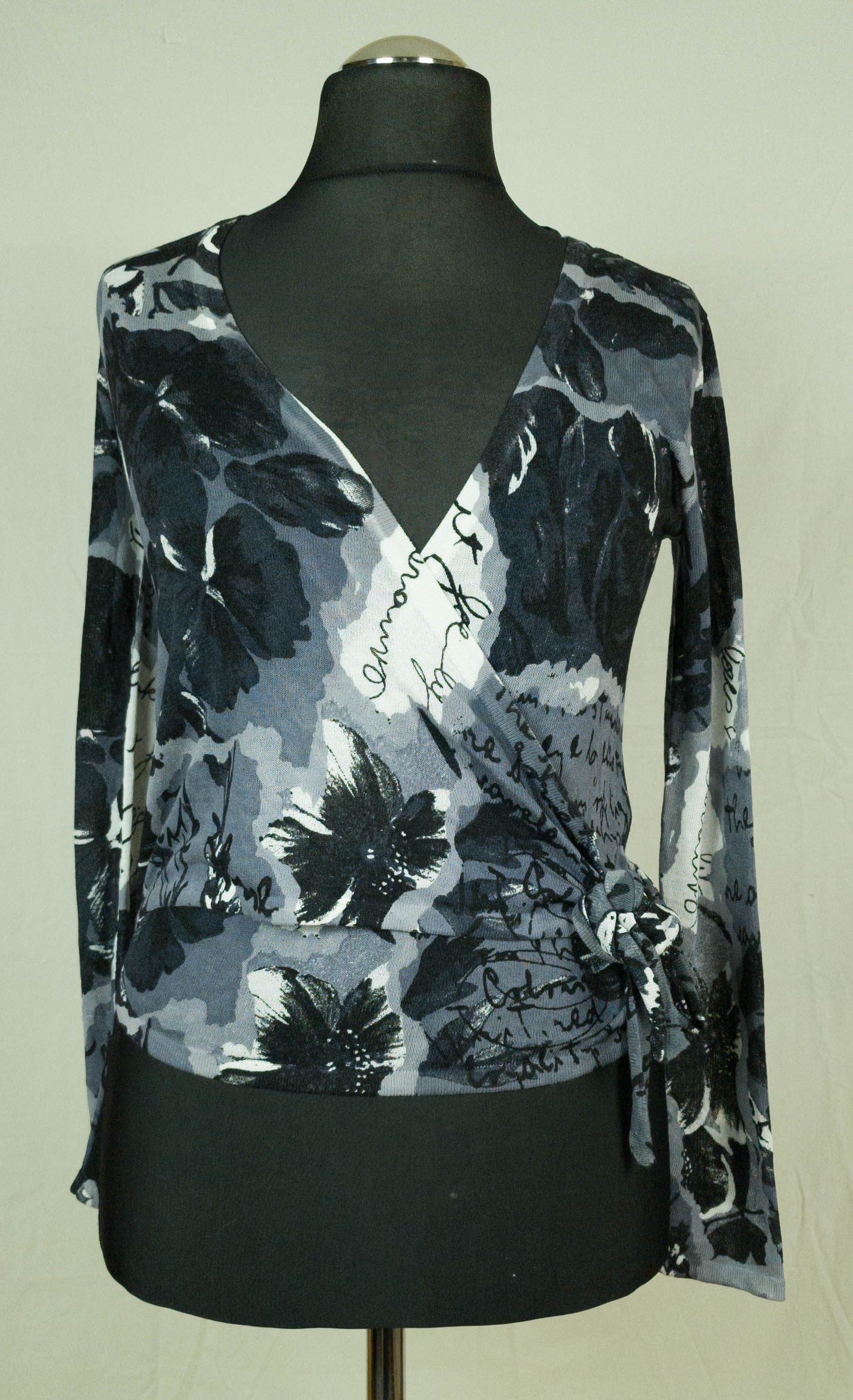 Desigual Desigual womens top cardigan size S vgc Size S / US 4 / IT 40 - 1 Thumbnail