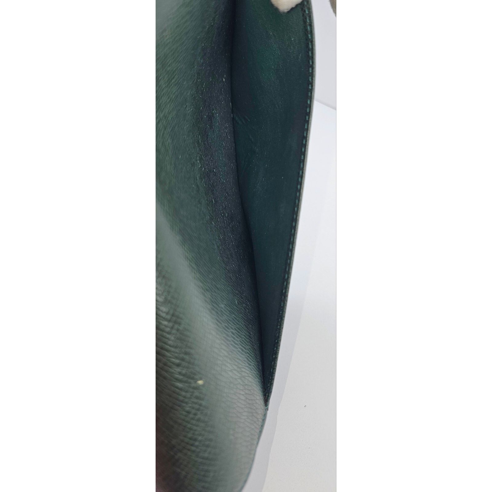 Louis Vuitton LOUIS VUITTON Pochette Clutch Bag Green Taiga Leather Size ONE SIZE - 22 Thumbnail