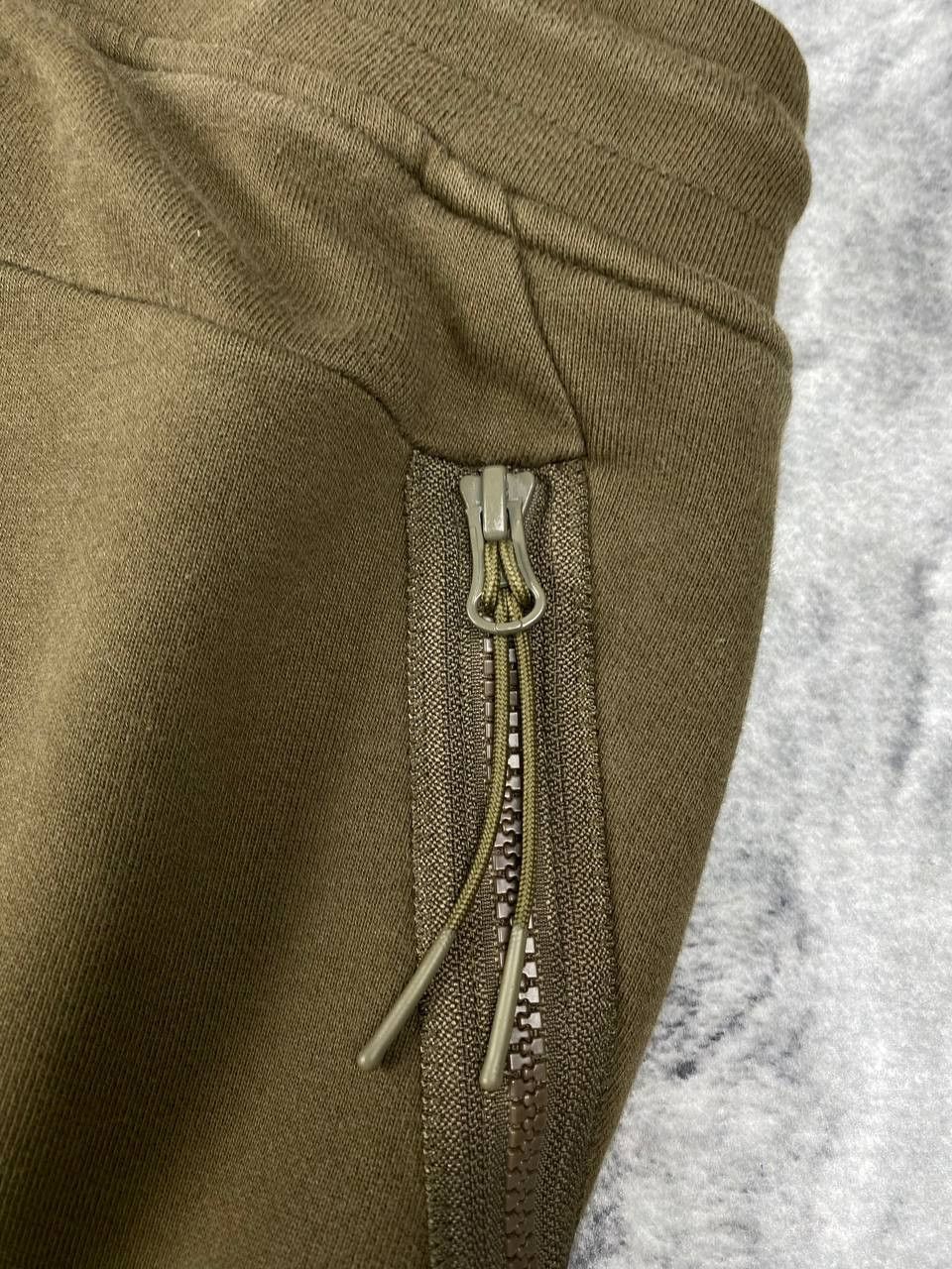 C.P. Company CP Company Diagonal Raised Fleece Lens Pocket Sweatpants Size US 36 / EU 52 - 15 Thumbnail