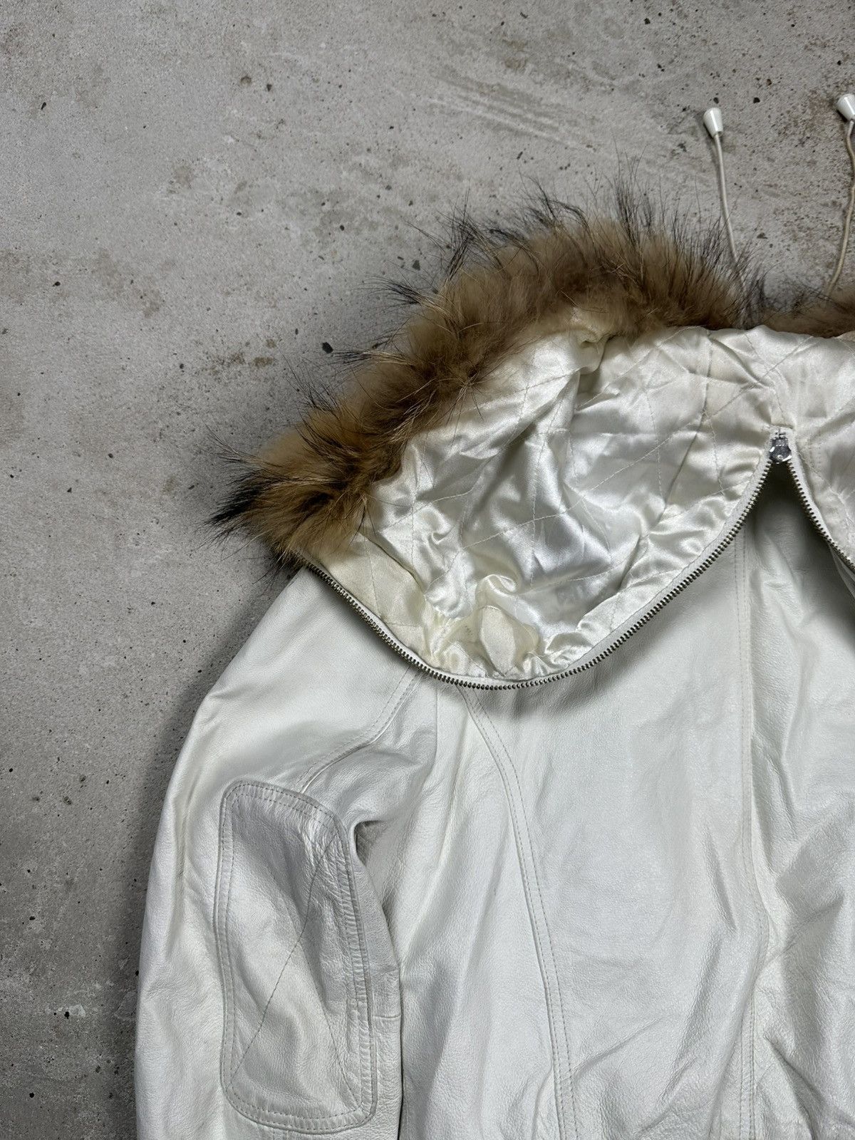 Japanese Brand Vintage Y2K N2B Leather Bomber Racoon Fur Jacket Flyers Size US S / EU 44-46 / 1 - 18 Thumbnail