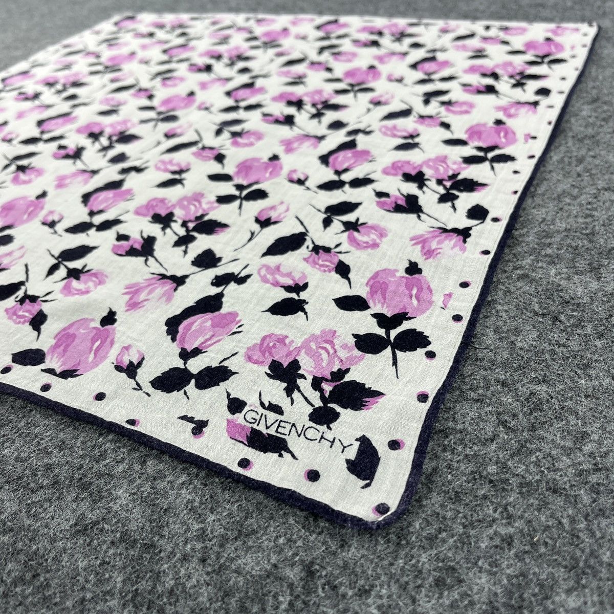 Givenchy Givenchy Handkerchief / Bandana / Neckerchief B477 Size ONE SIZE - 6 Thumbnail