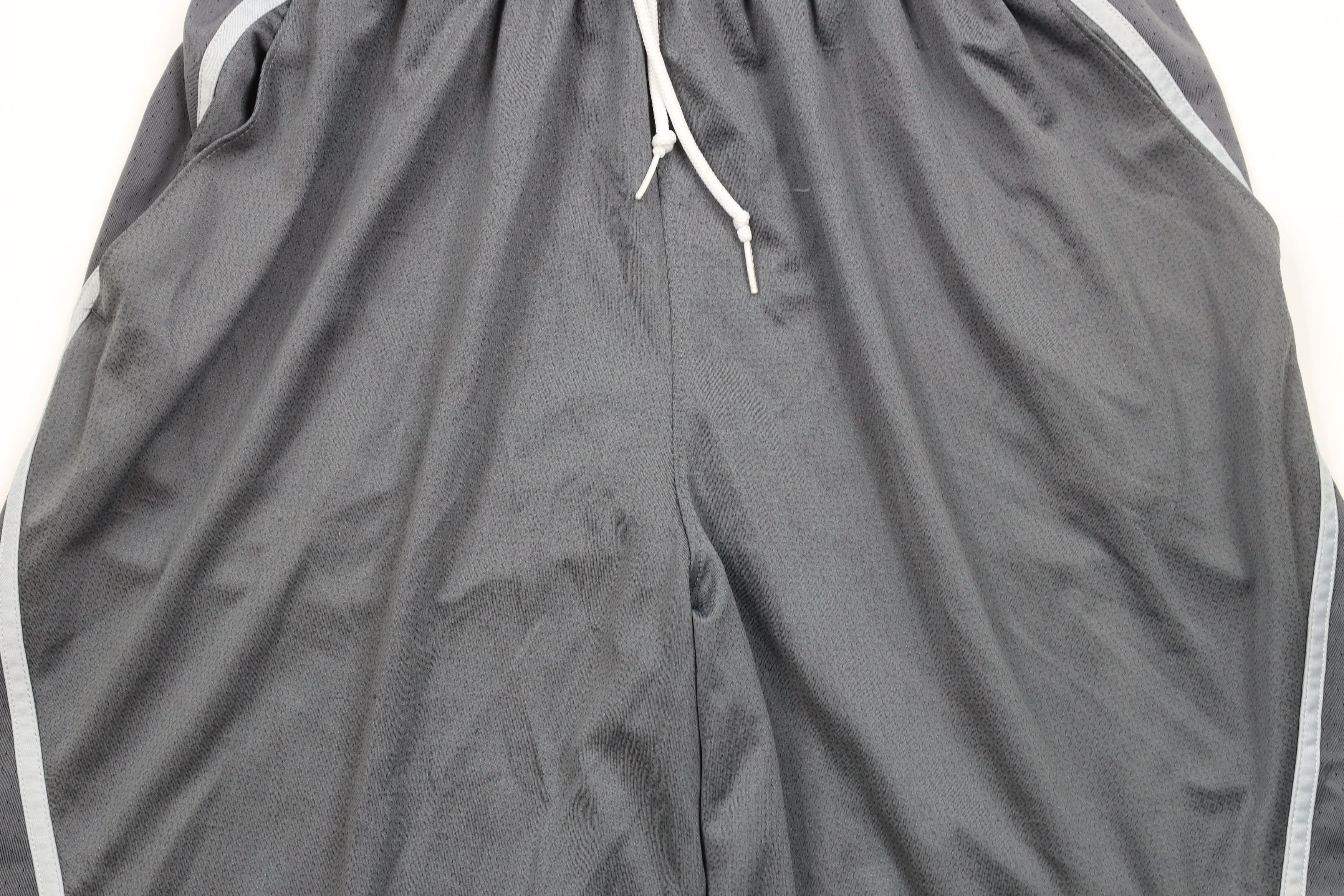 Nike × Vintage Nike Air Jordan Mesh Basketball Gym Training Shorts Gray Size US 36 / EU 52 - 3 Thumbnail